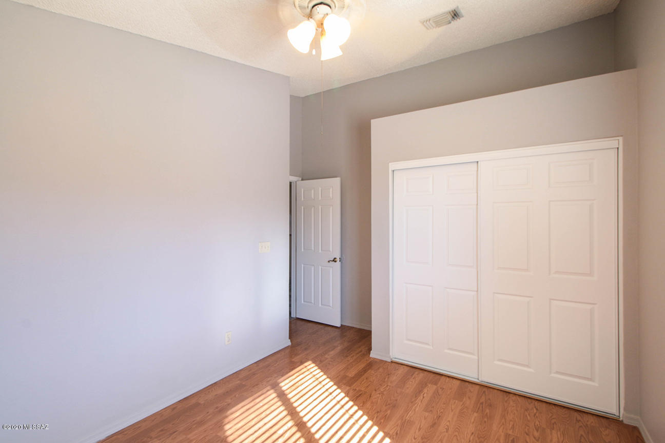 1251 W Ghost Place
