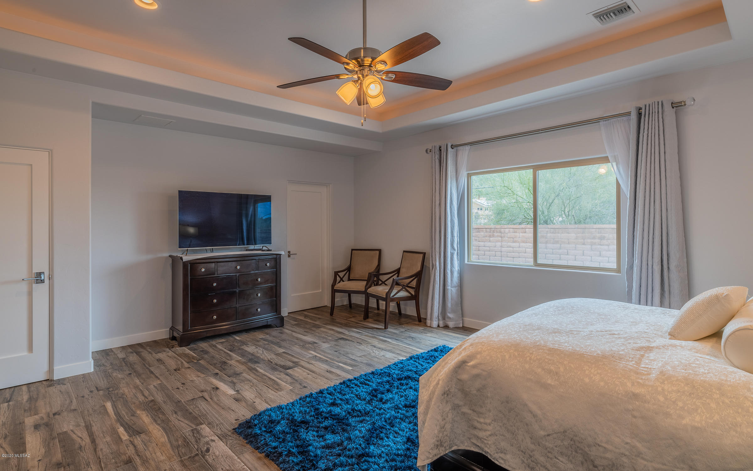 7730 Sabino Enclave Place