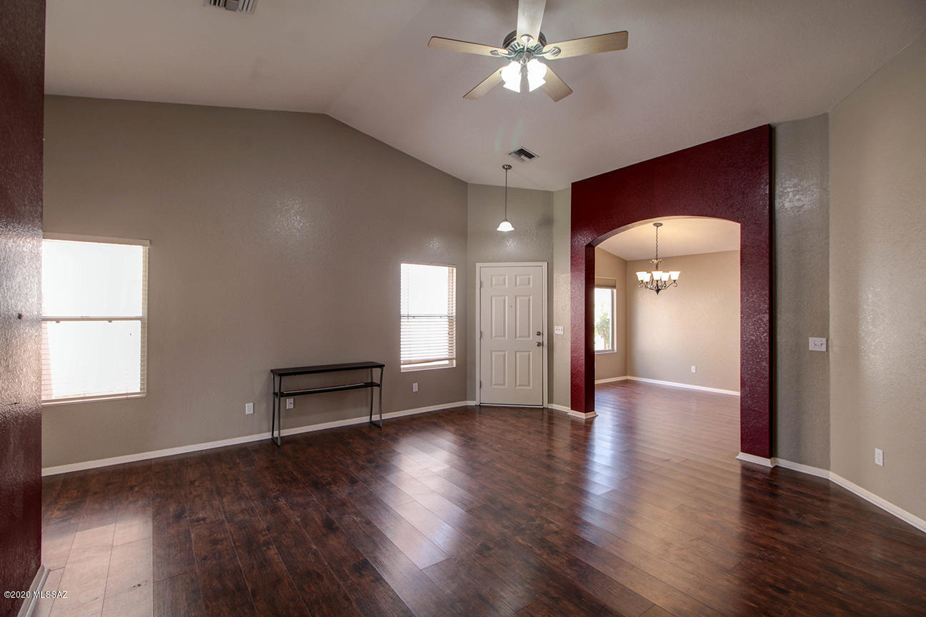 9133 E Muleshoe Street