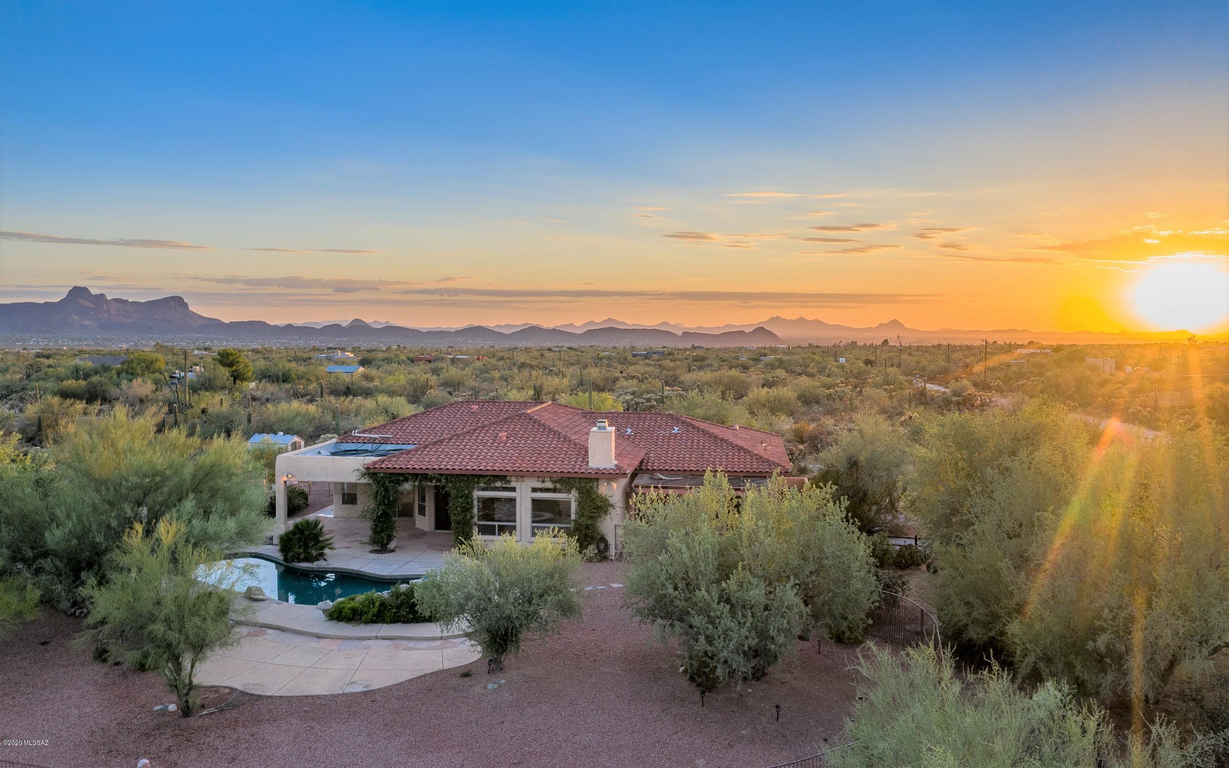 4655 W Flying Diamond Drive