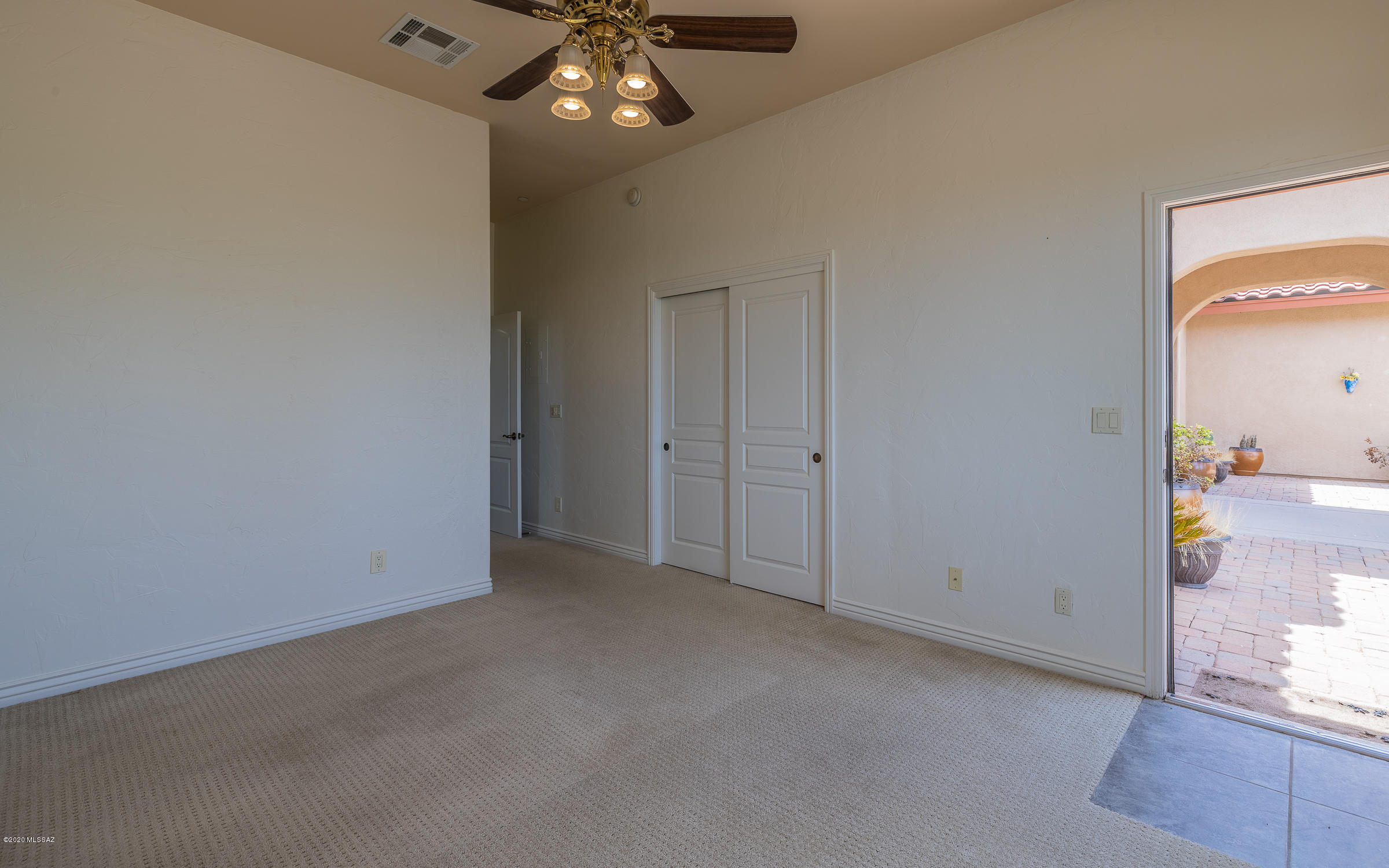4655 W Flying Diamond Drive