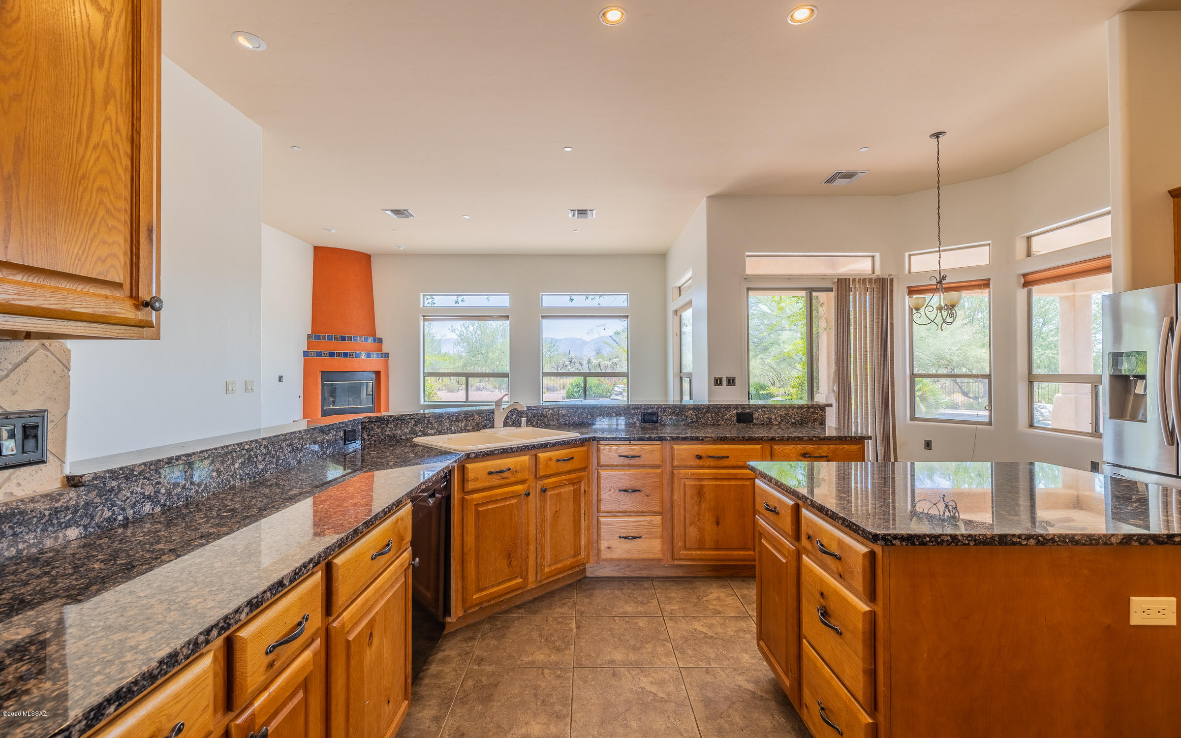 4655 W Flying Diamond Drive