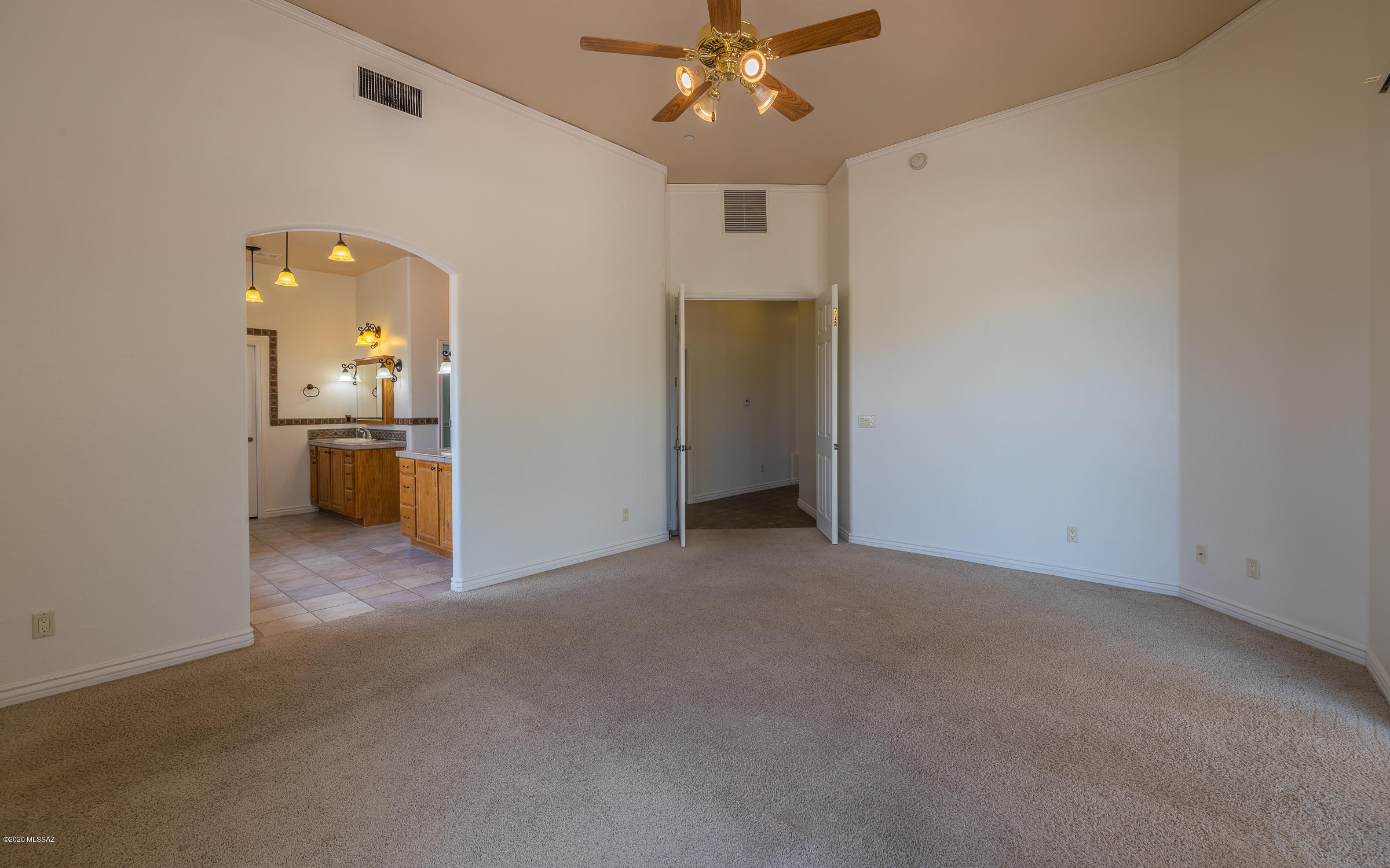 4655 W Flying Diamond Drive