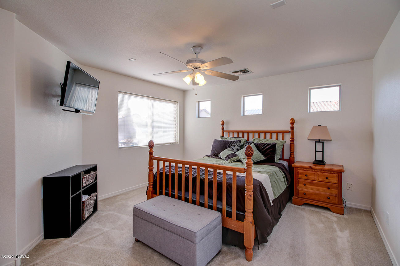 119 E Camino Limon Verde