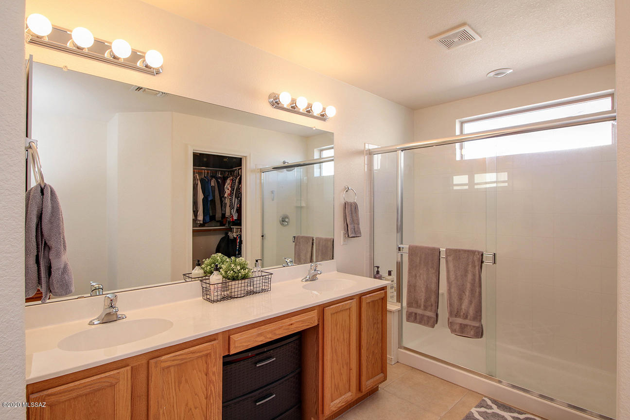 119 E Camino Limon Verde