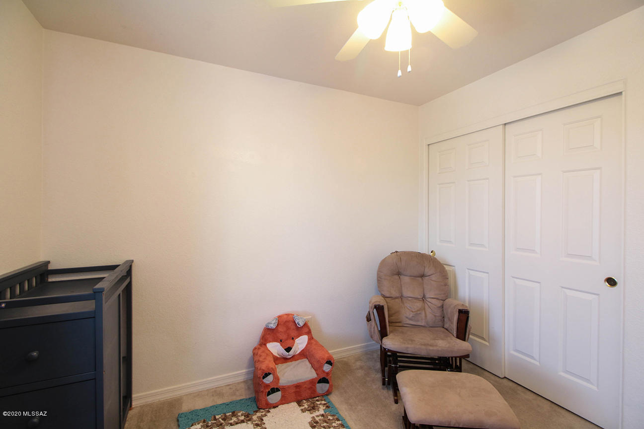 119 E Camino Limon Verde