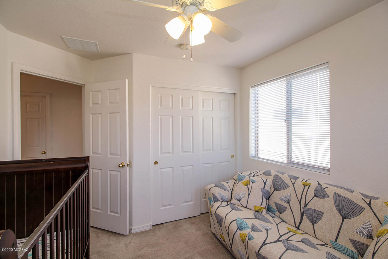 119 E Camino Limon Verde