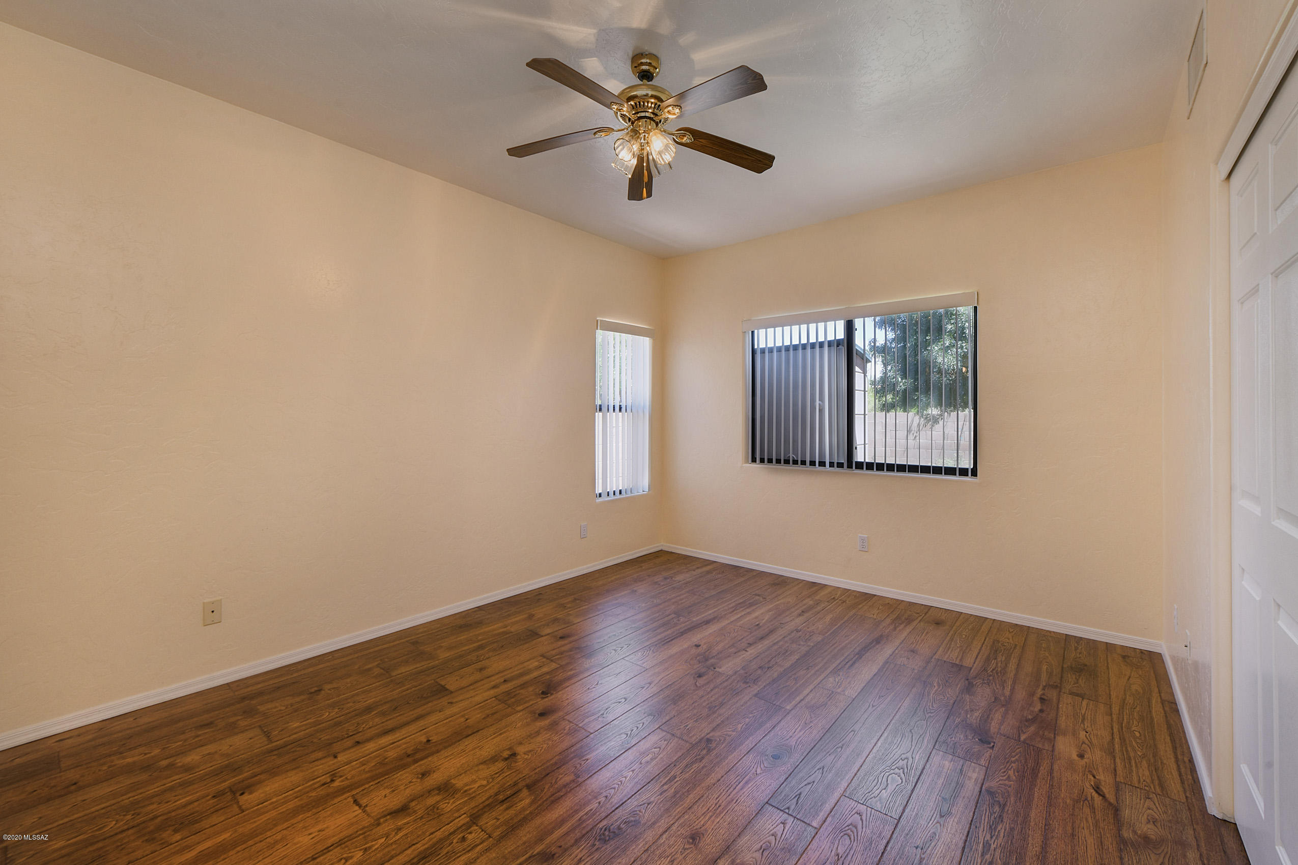 7723 E Park View Drive