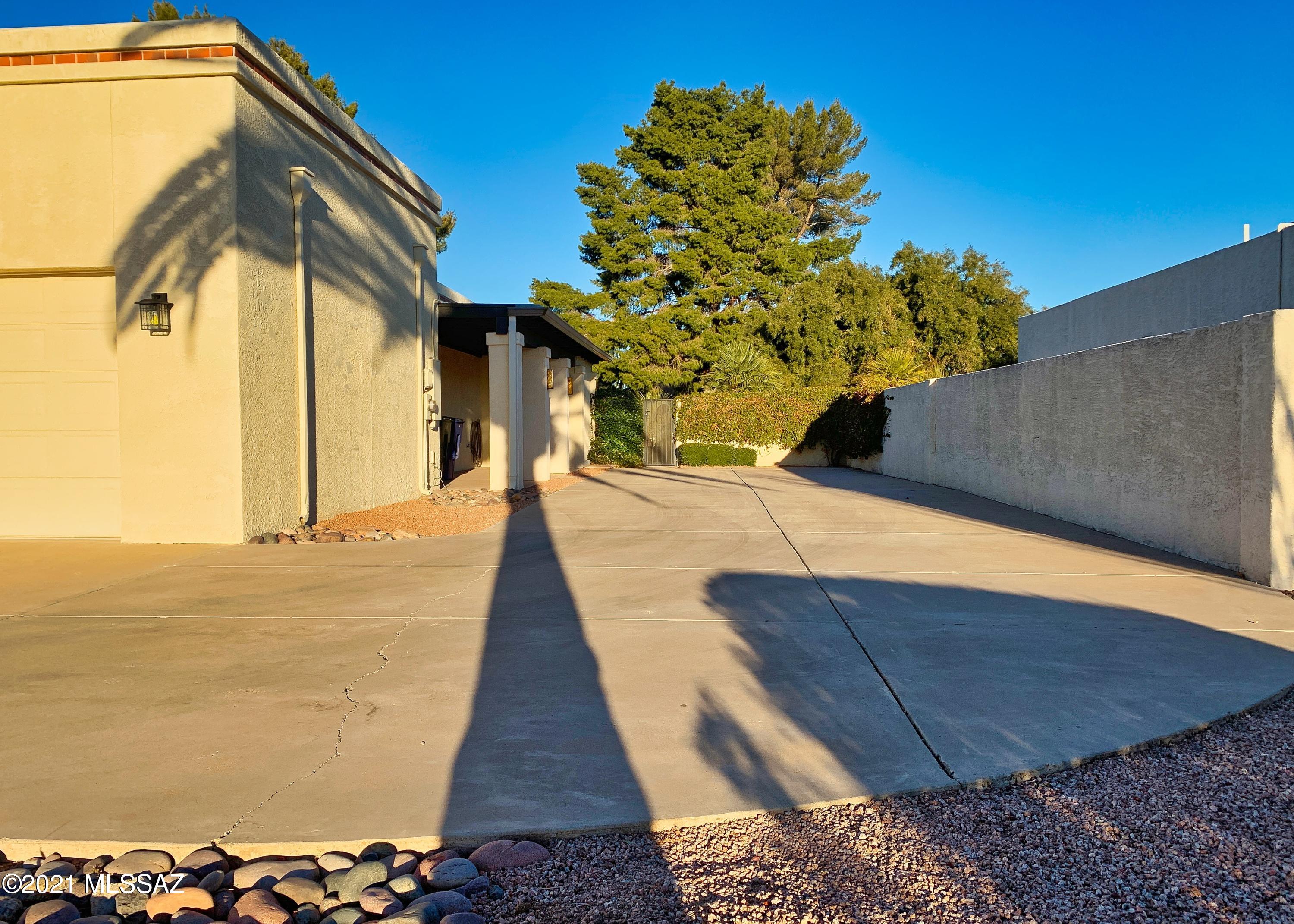 6937 E Paseo Dorado