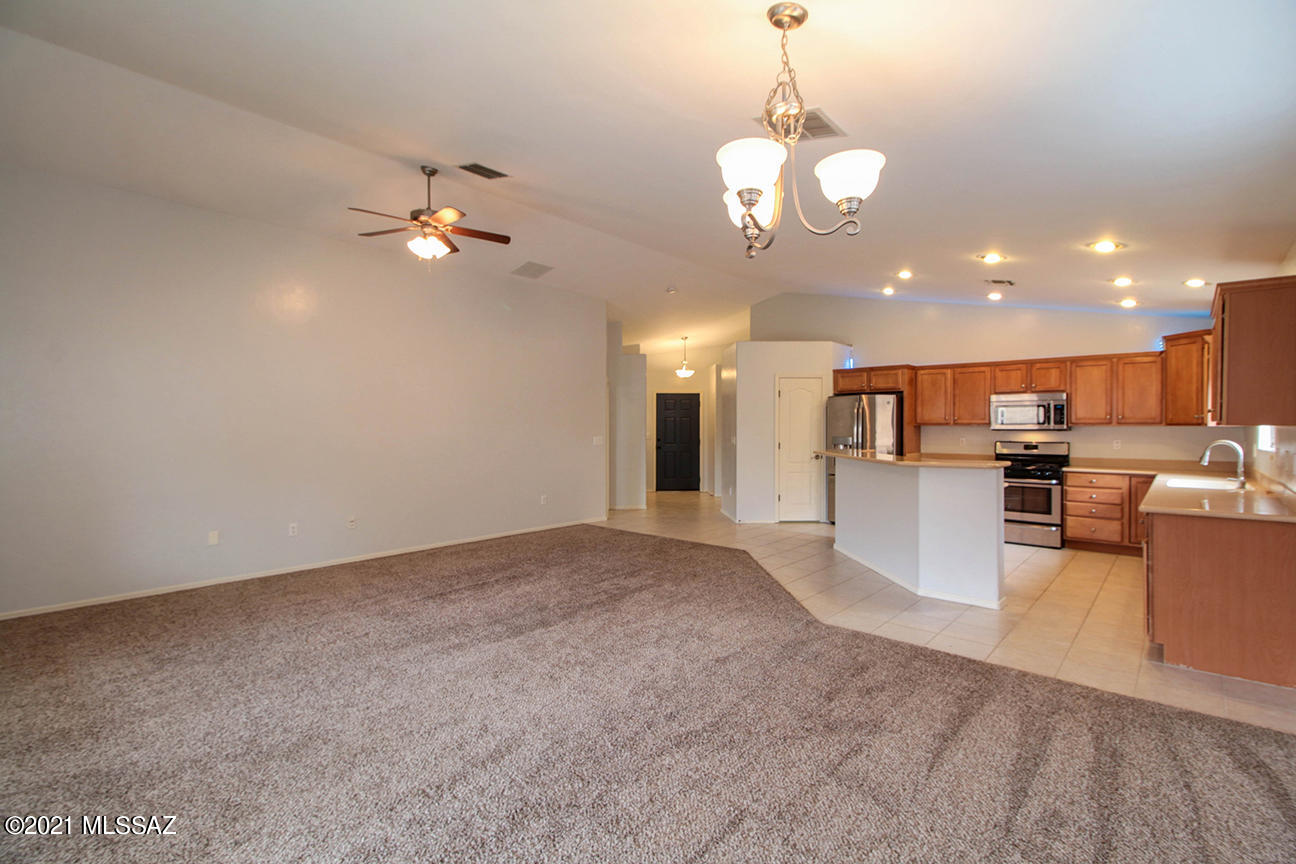 385 N Rustlers Canyon Drive