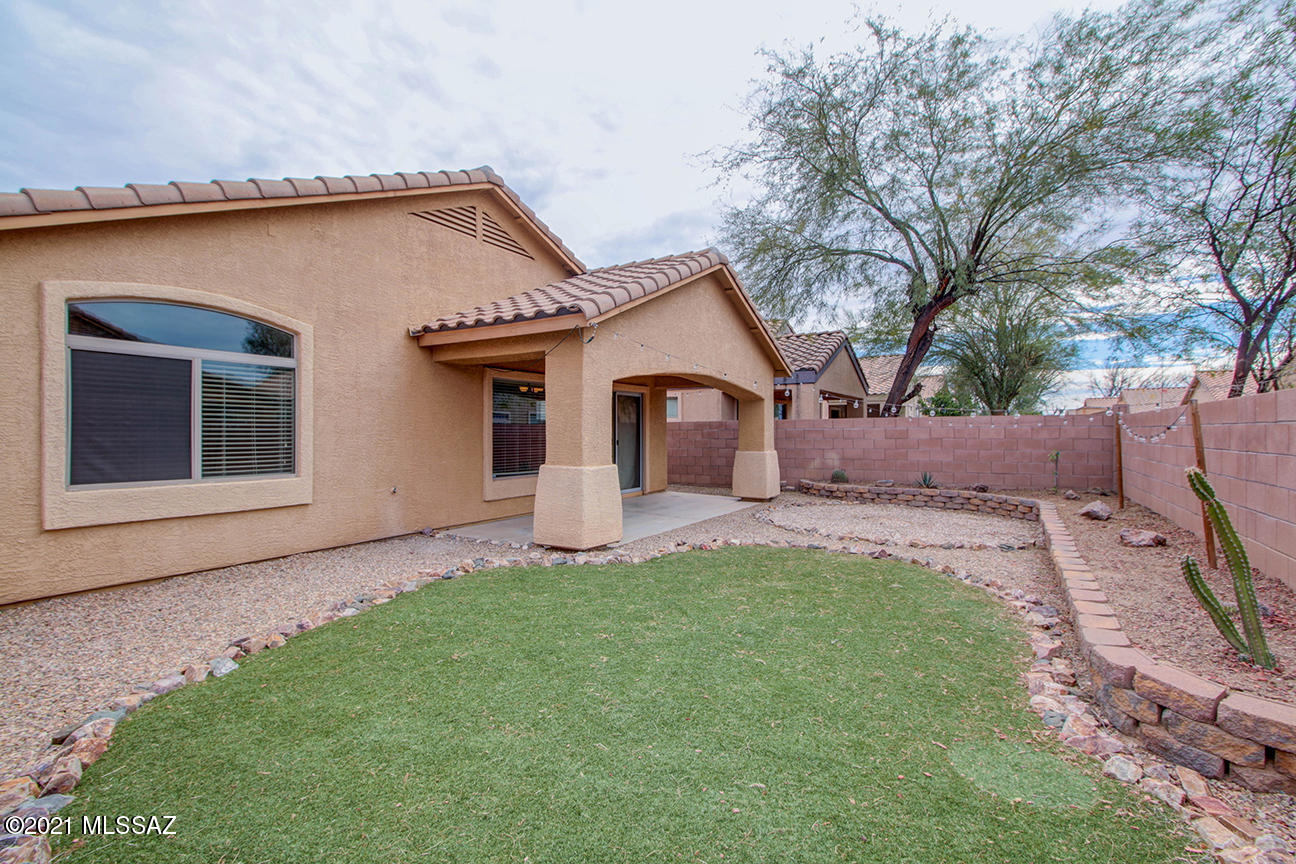 385 N Rustlers Canyon Drive