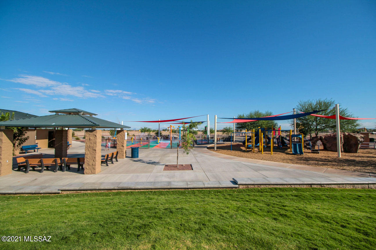12450 W Reyher Farms Loop