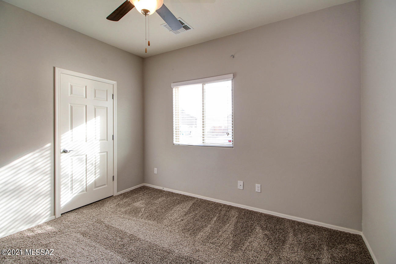 12450 W Reyher Farms Loop
