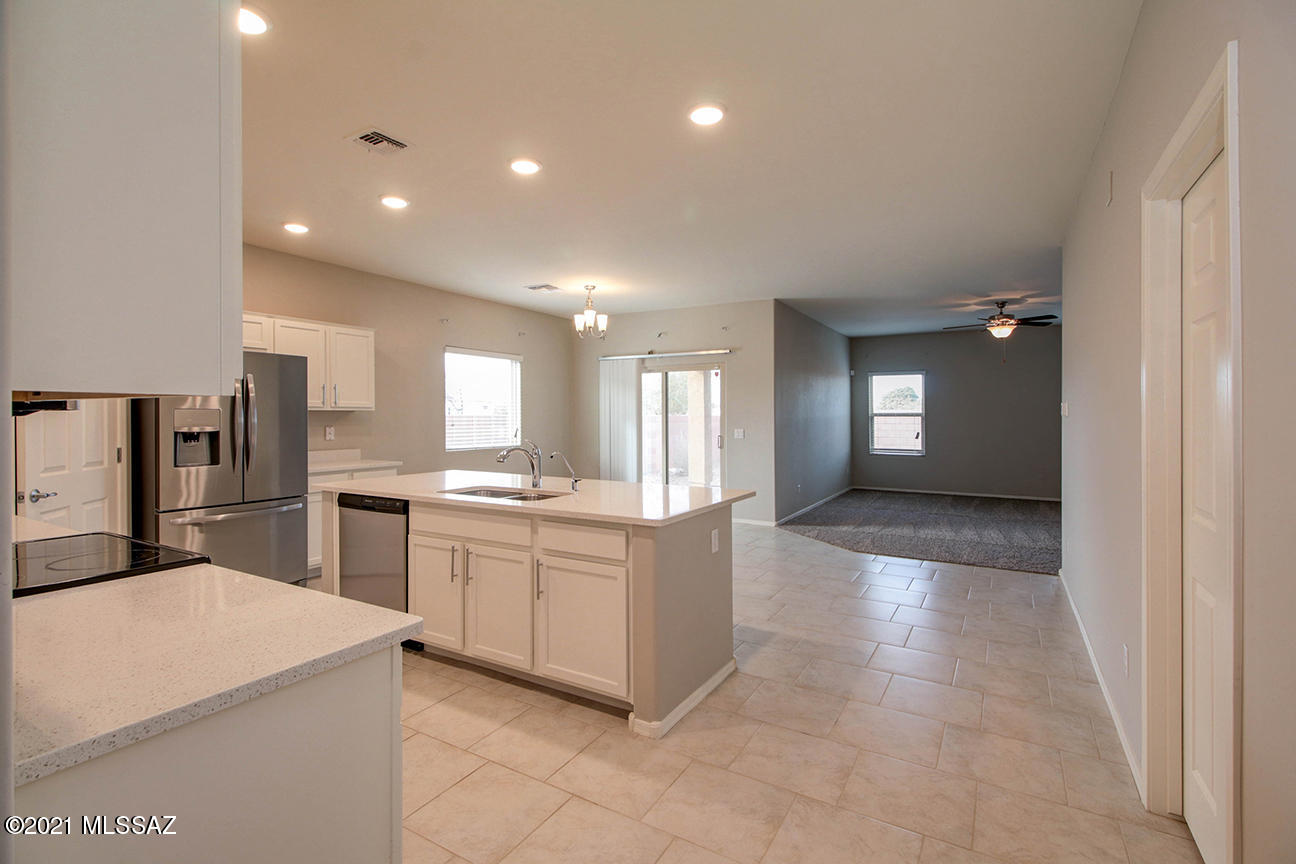 12450 W Reyher Farms Loop