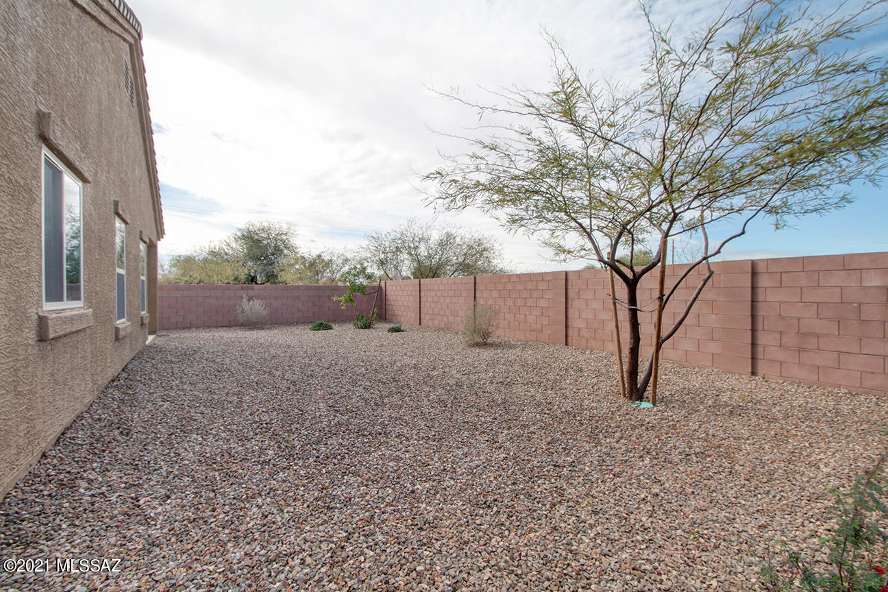 12450 W Reyher Farms Loop