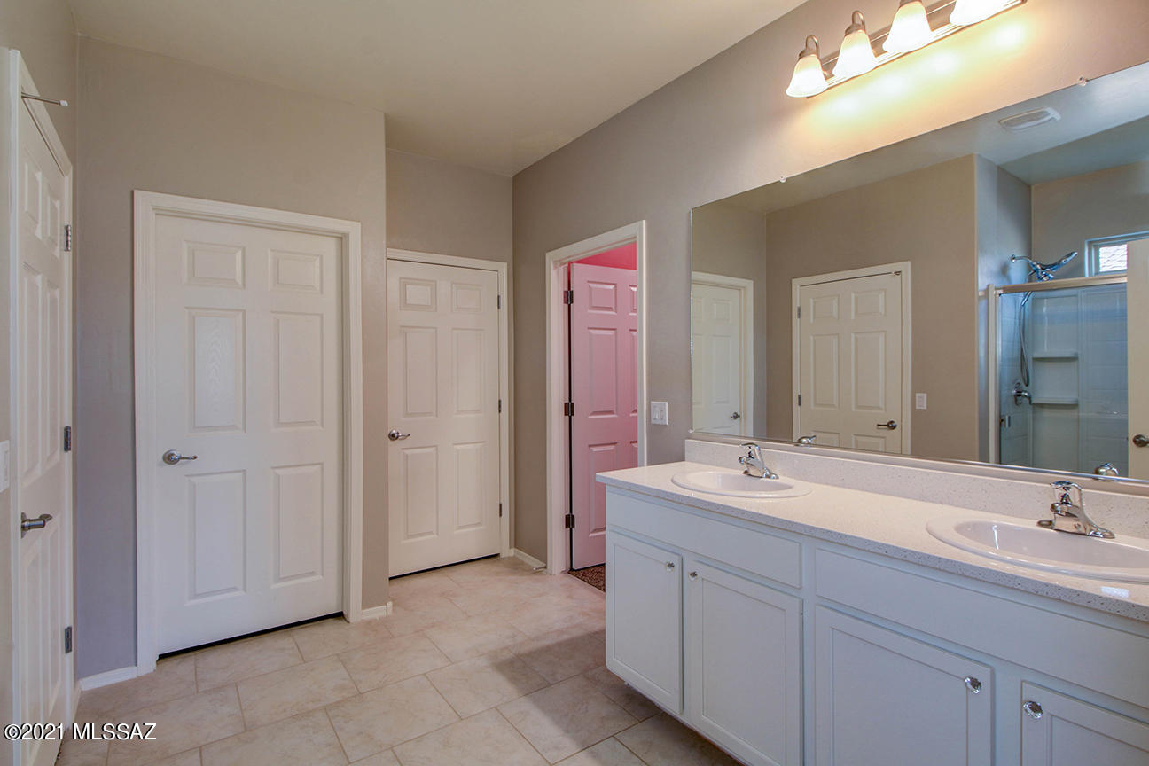 12450 W Reyher Farms Loop