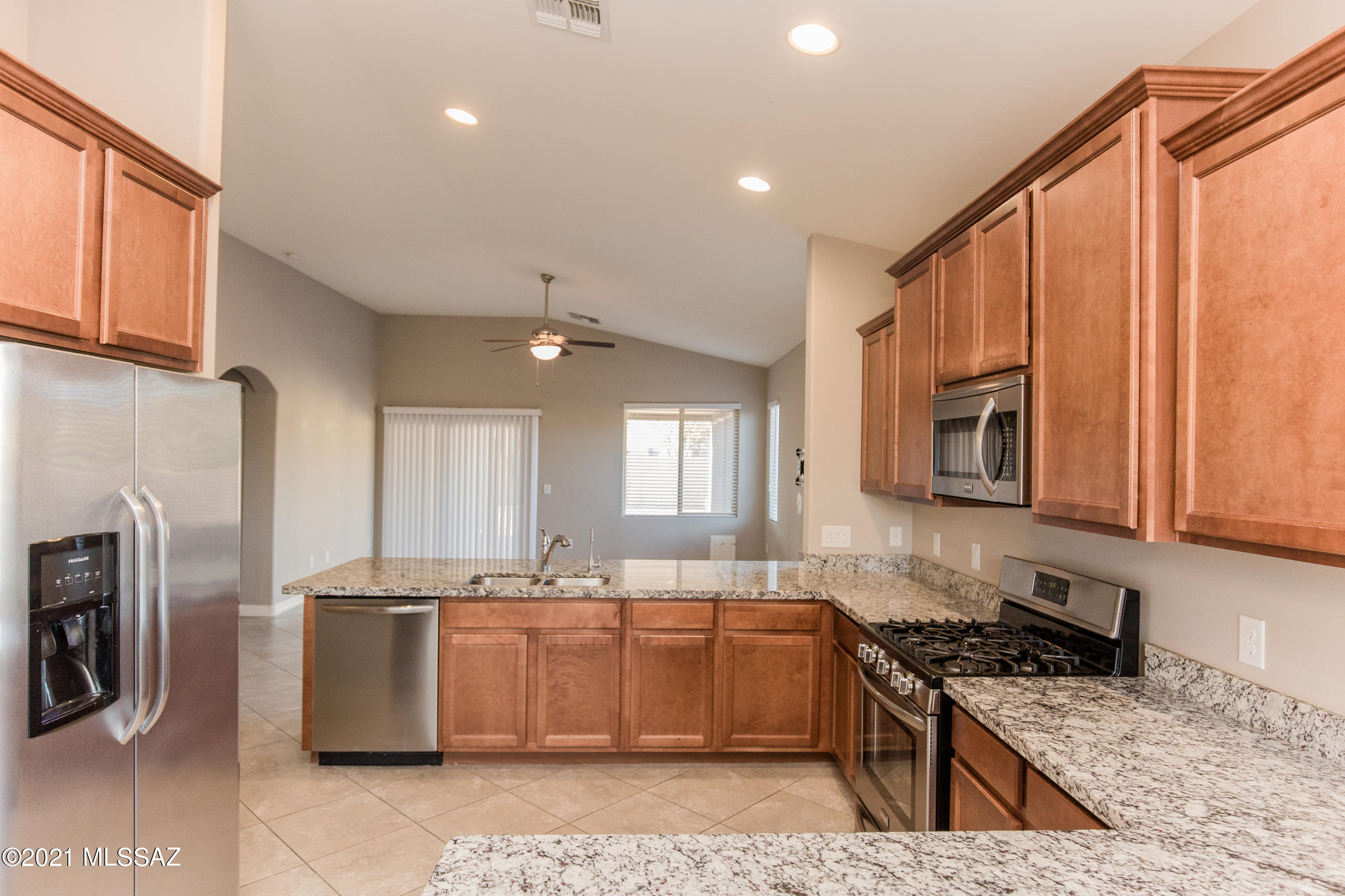 8964 W Hidden Saguaro Trail