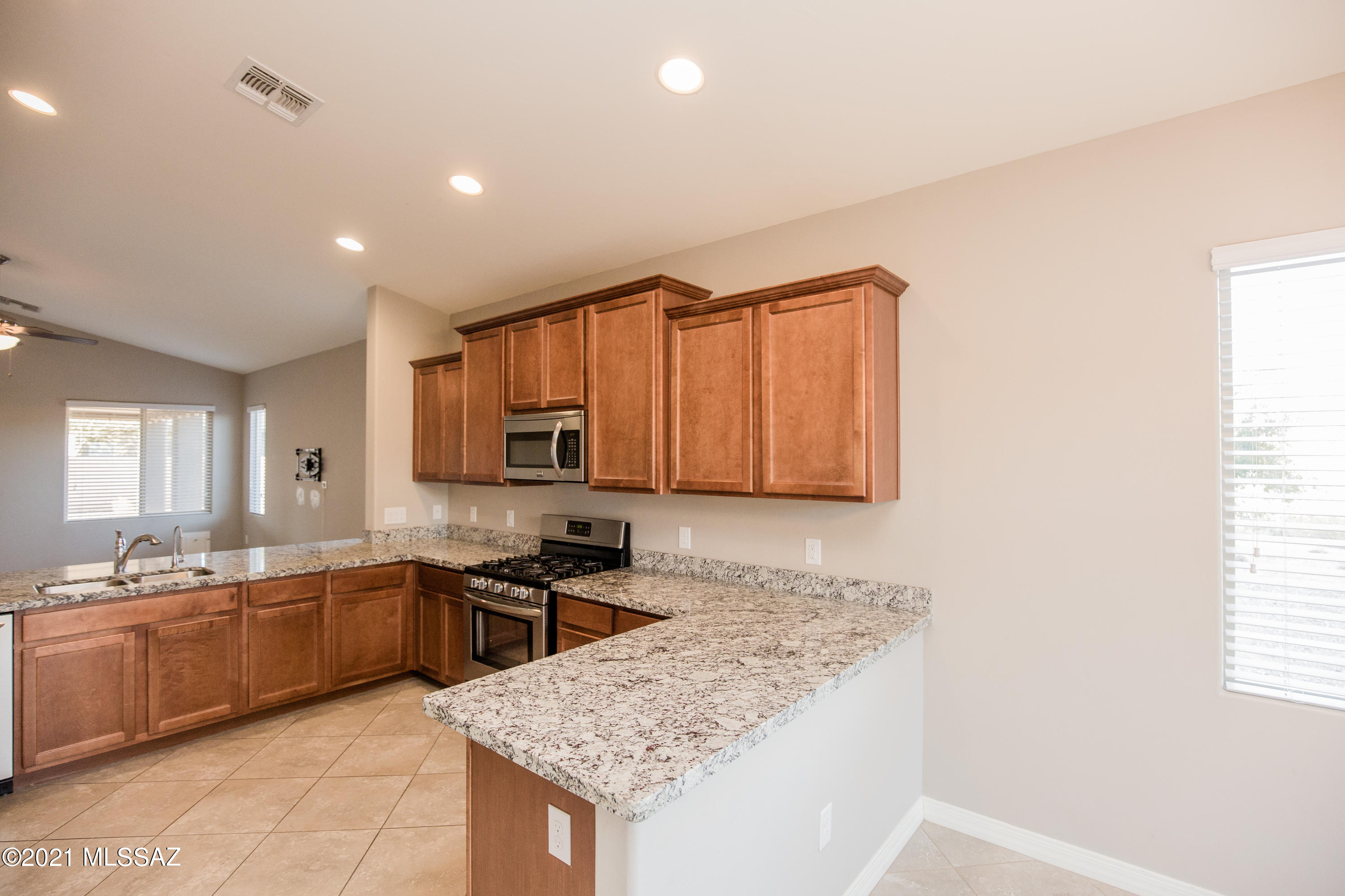 8964 W Hidden Saguaro Trail