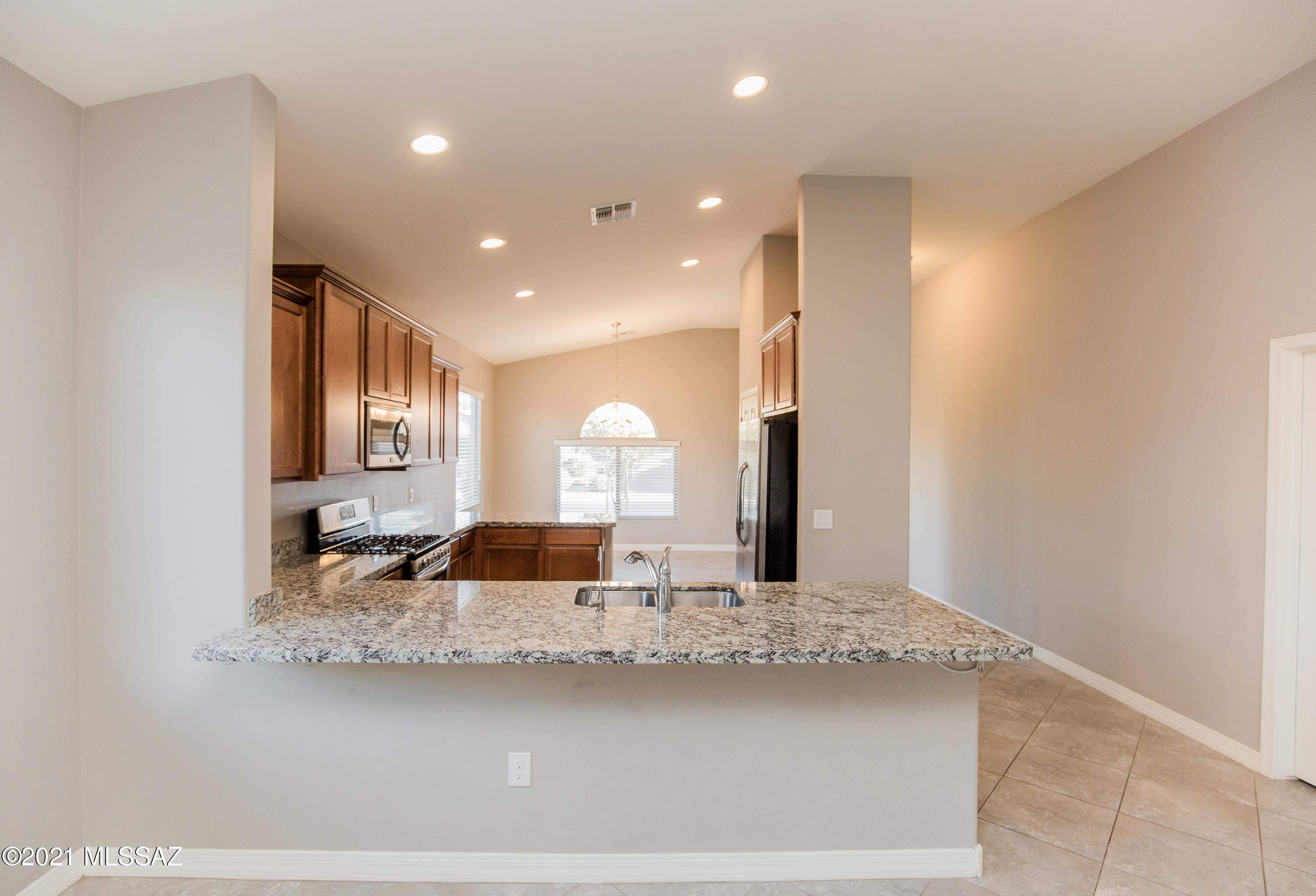 8964 W Hidden Saguaro Trail