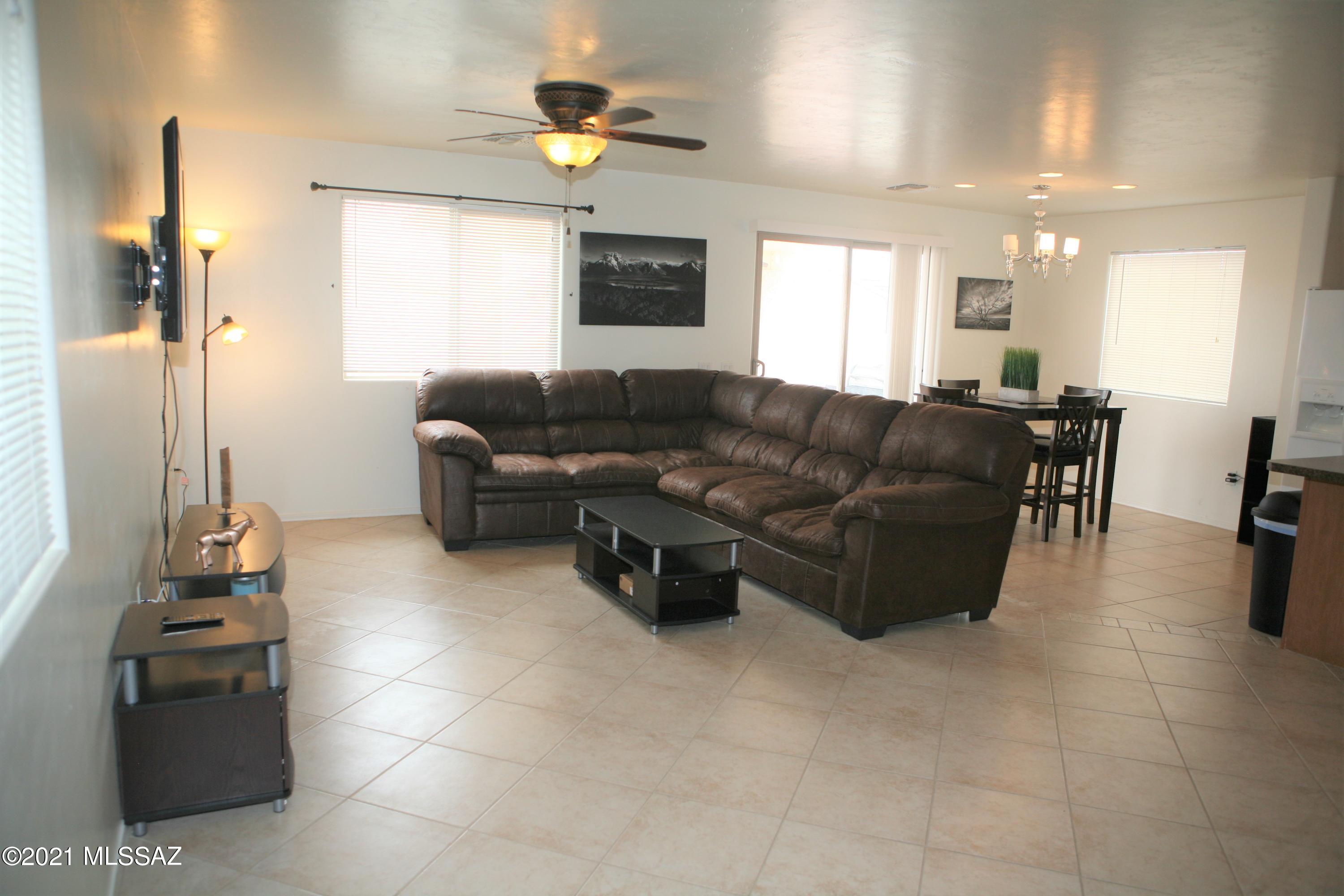 33950 S Farmers Way