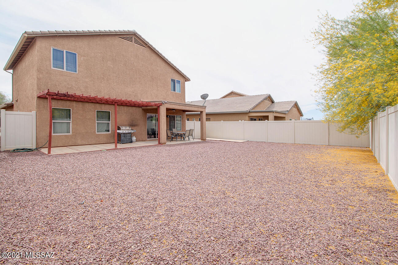 21582 E Governor Drive