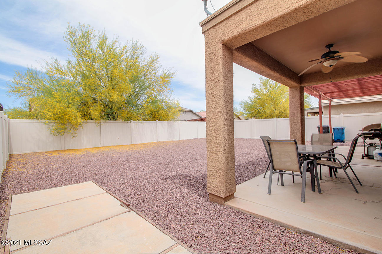 21582 E Governor Drive