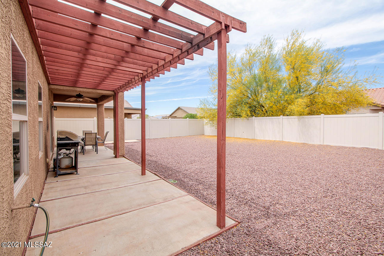 21582 E Governor Drive
