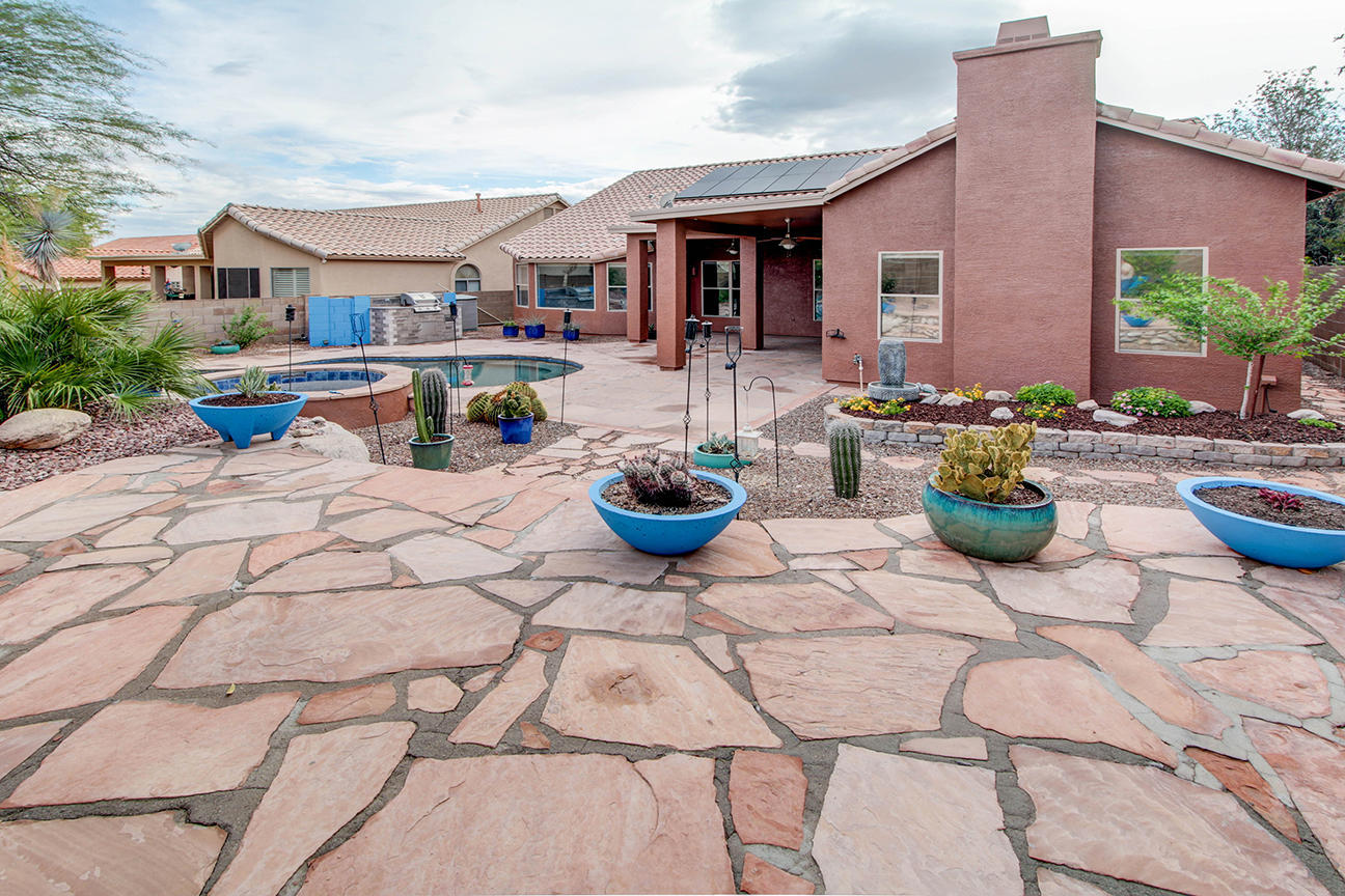 5560 N Ventana Vista Road