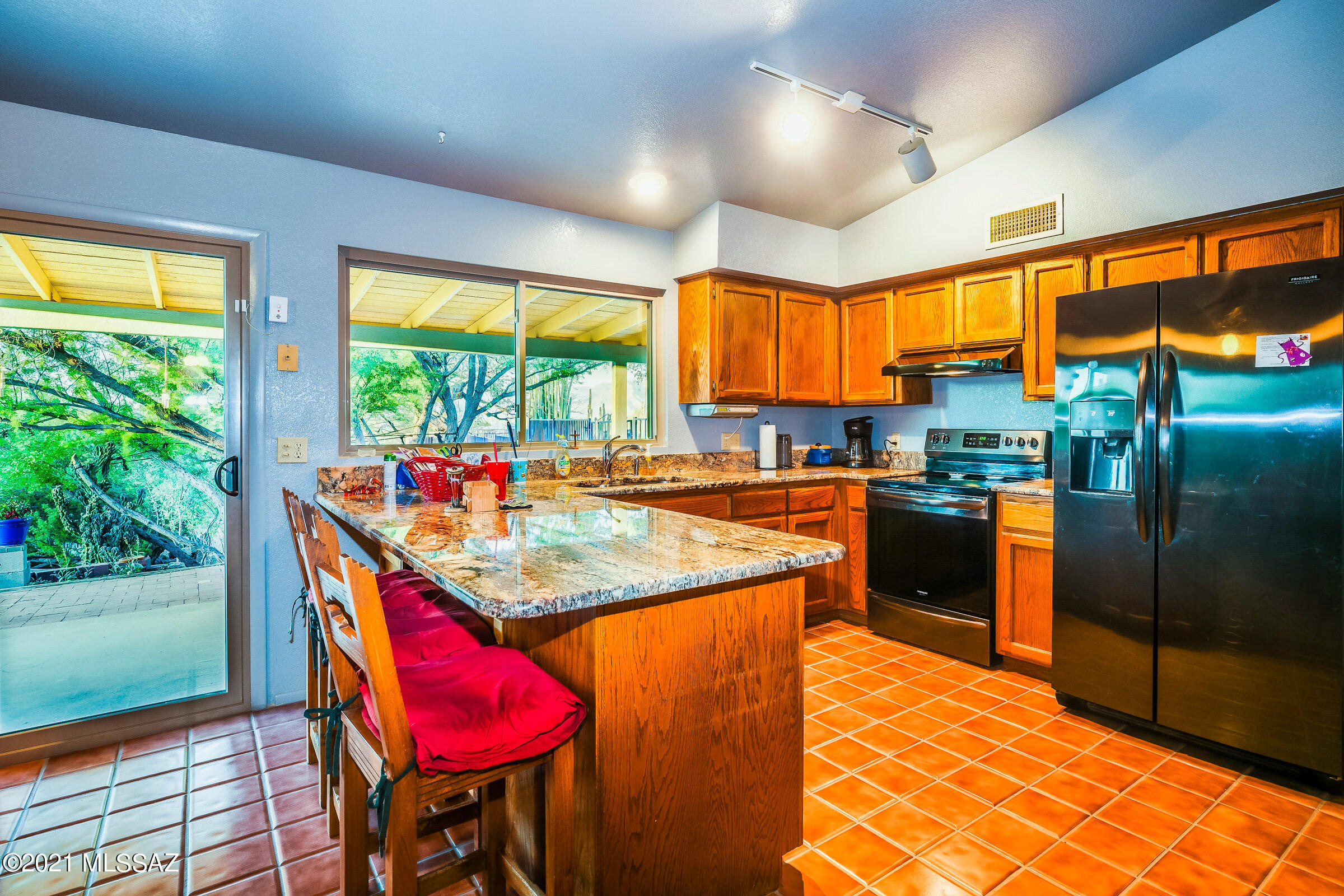 5350 W Calle Montuoso