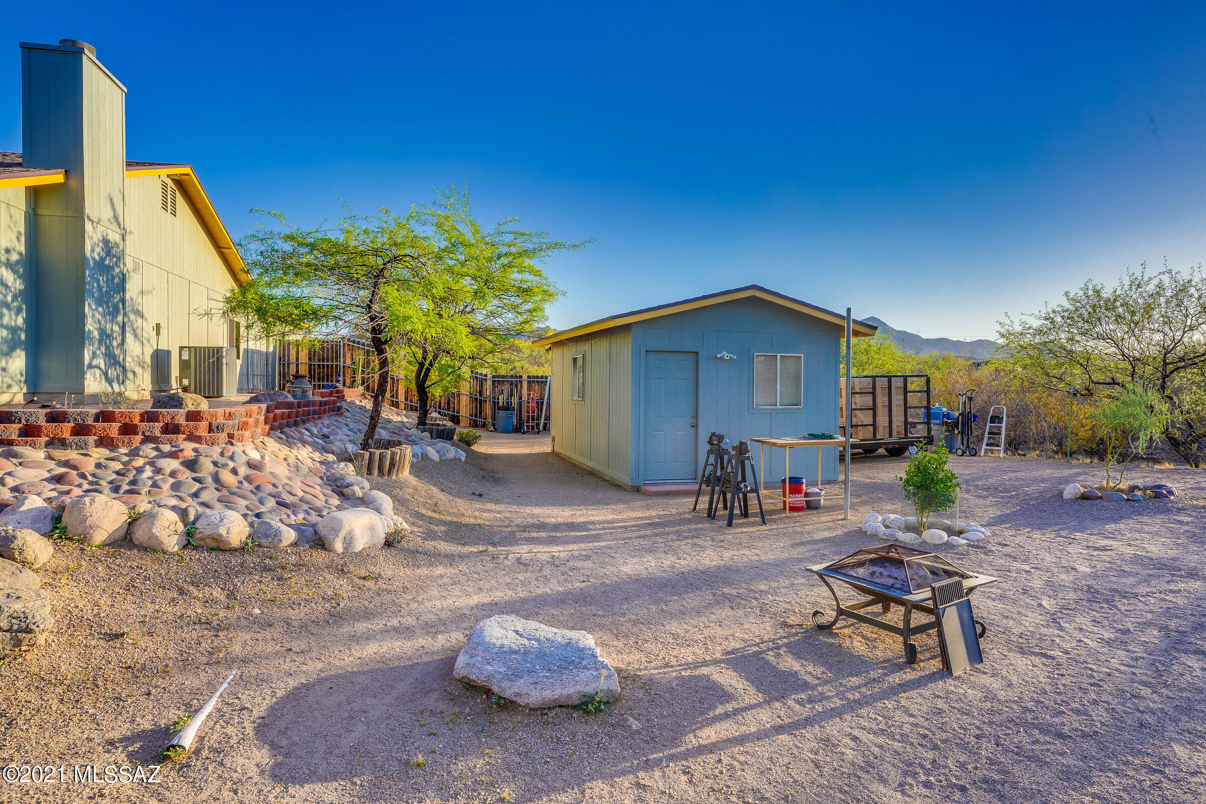 5350 W Calle Montuoso