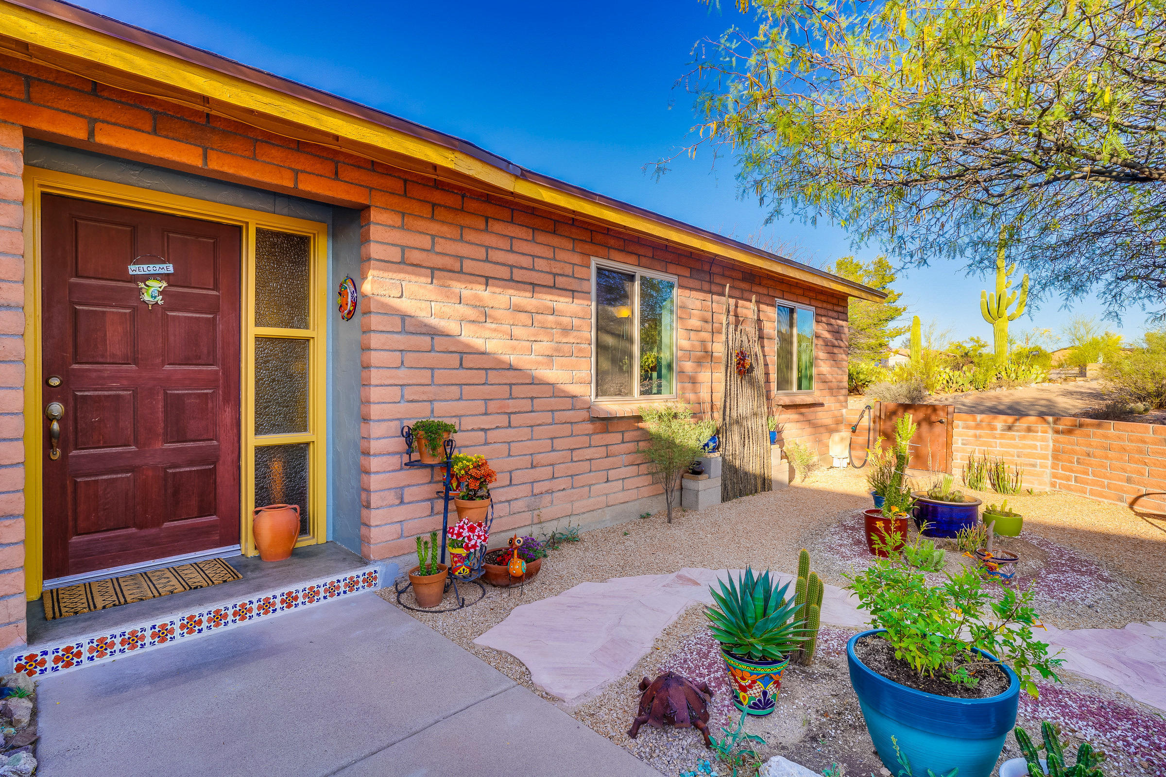 5350 W Calle Montuoso