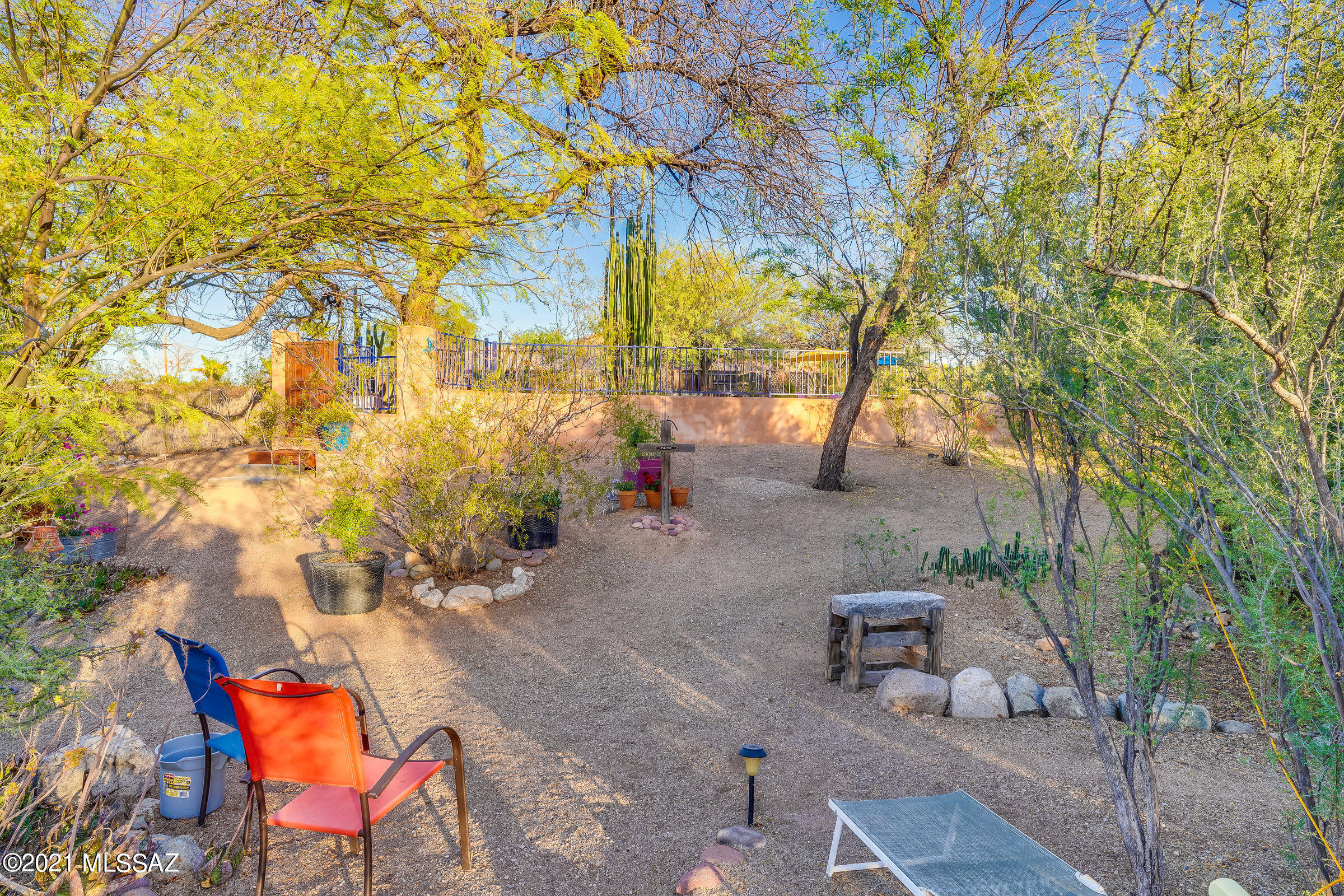 5350 W Calle Montuoso