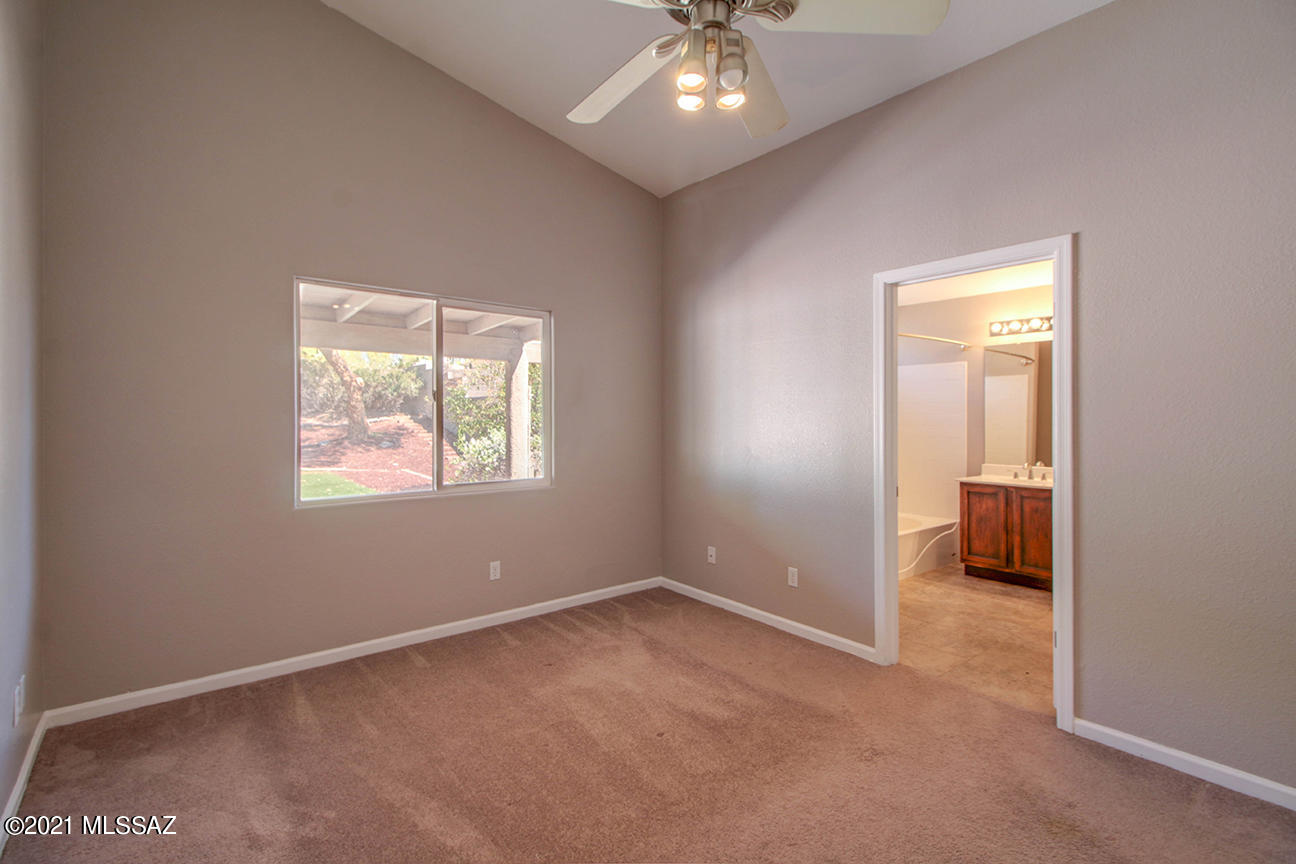 13287 N Hammerstone Lane