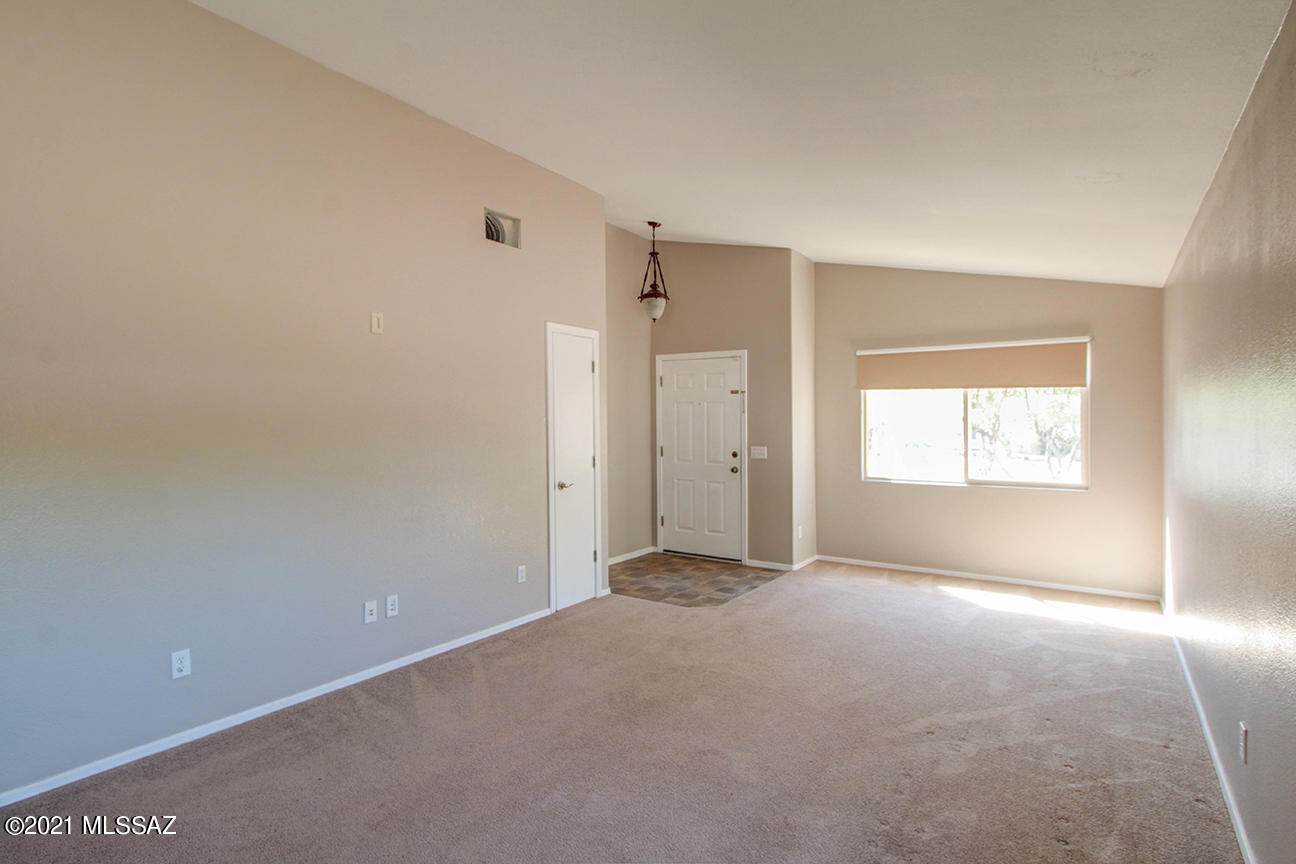 13287 N Hammerstone Lane