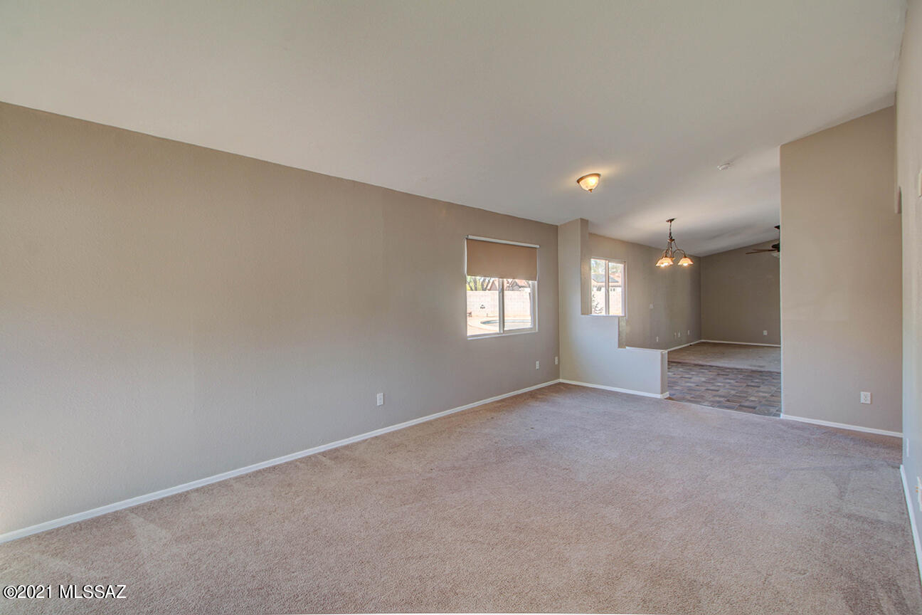 13287 N Hammerstone Lane