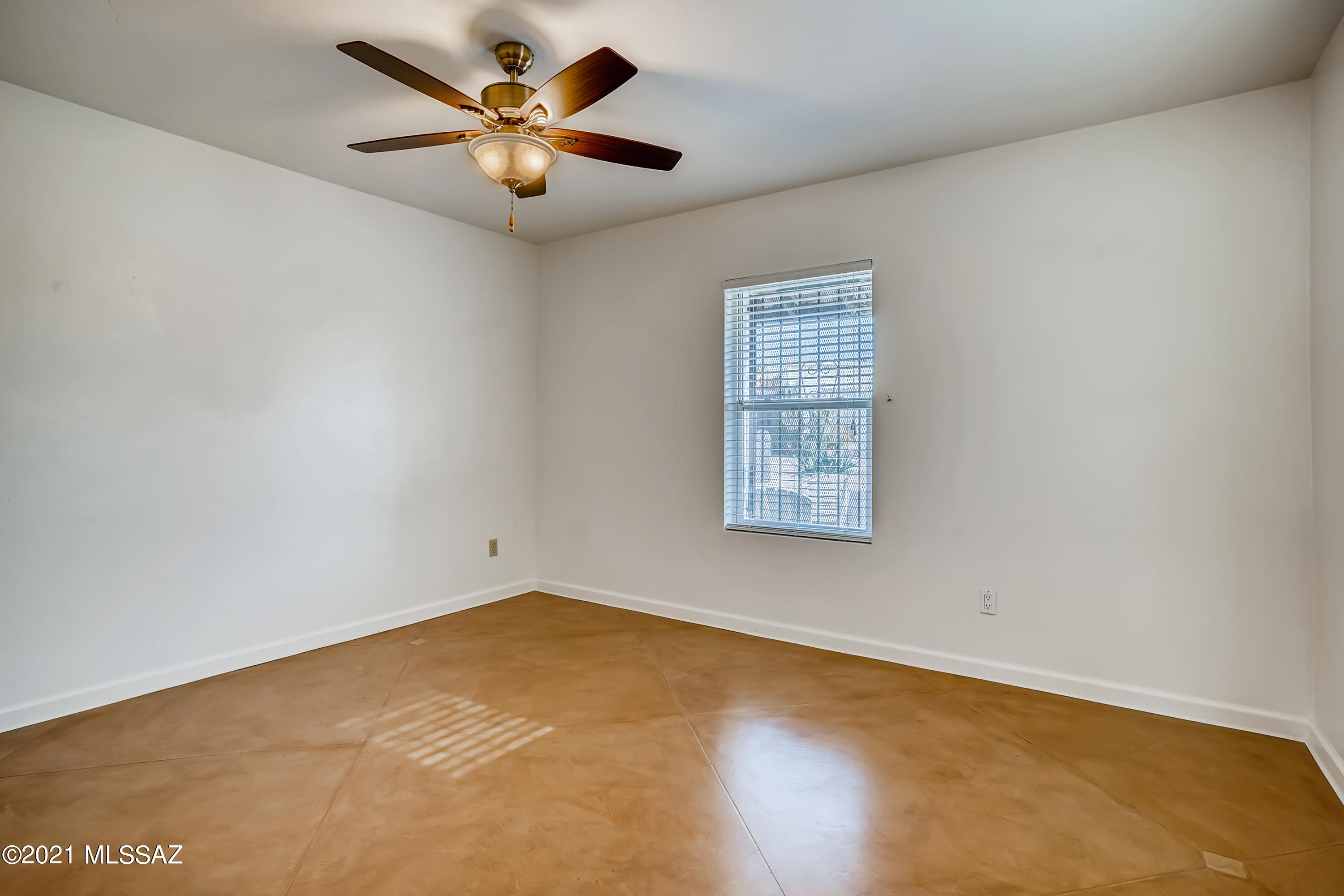 6601 E Calle Cavalier