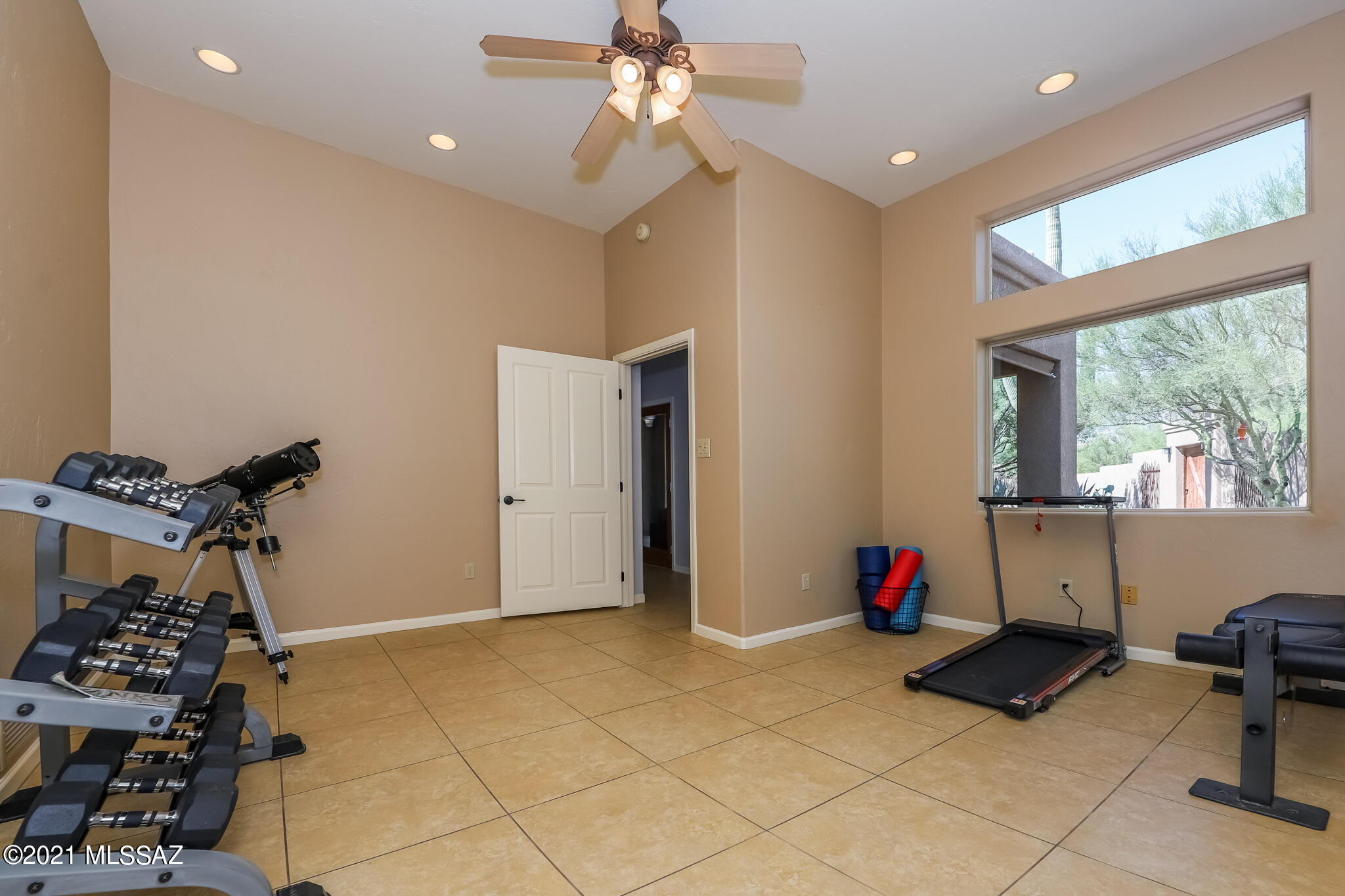 4641 N Avenida Polacca