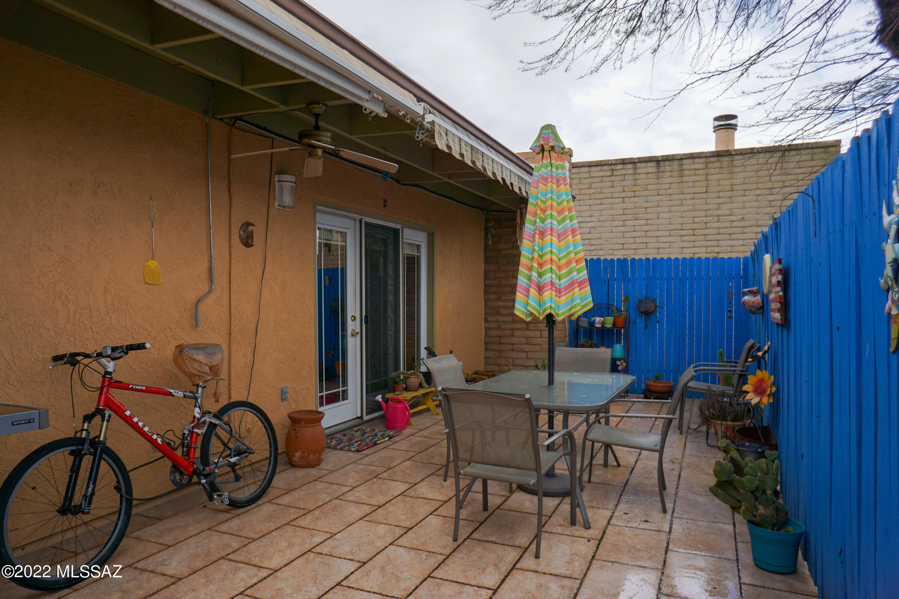 9008 E Calle Diego