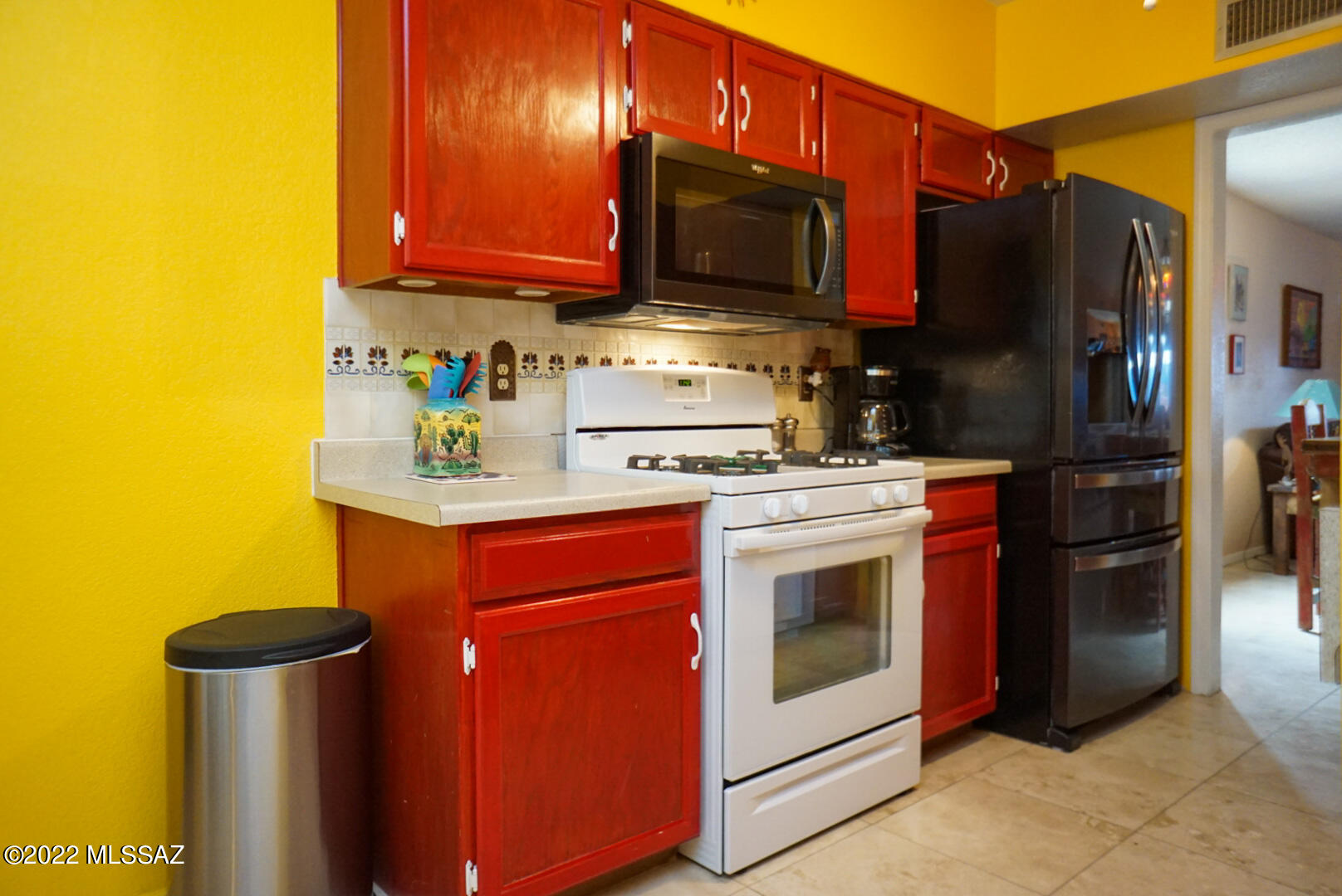 9008 E Calle Diego