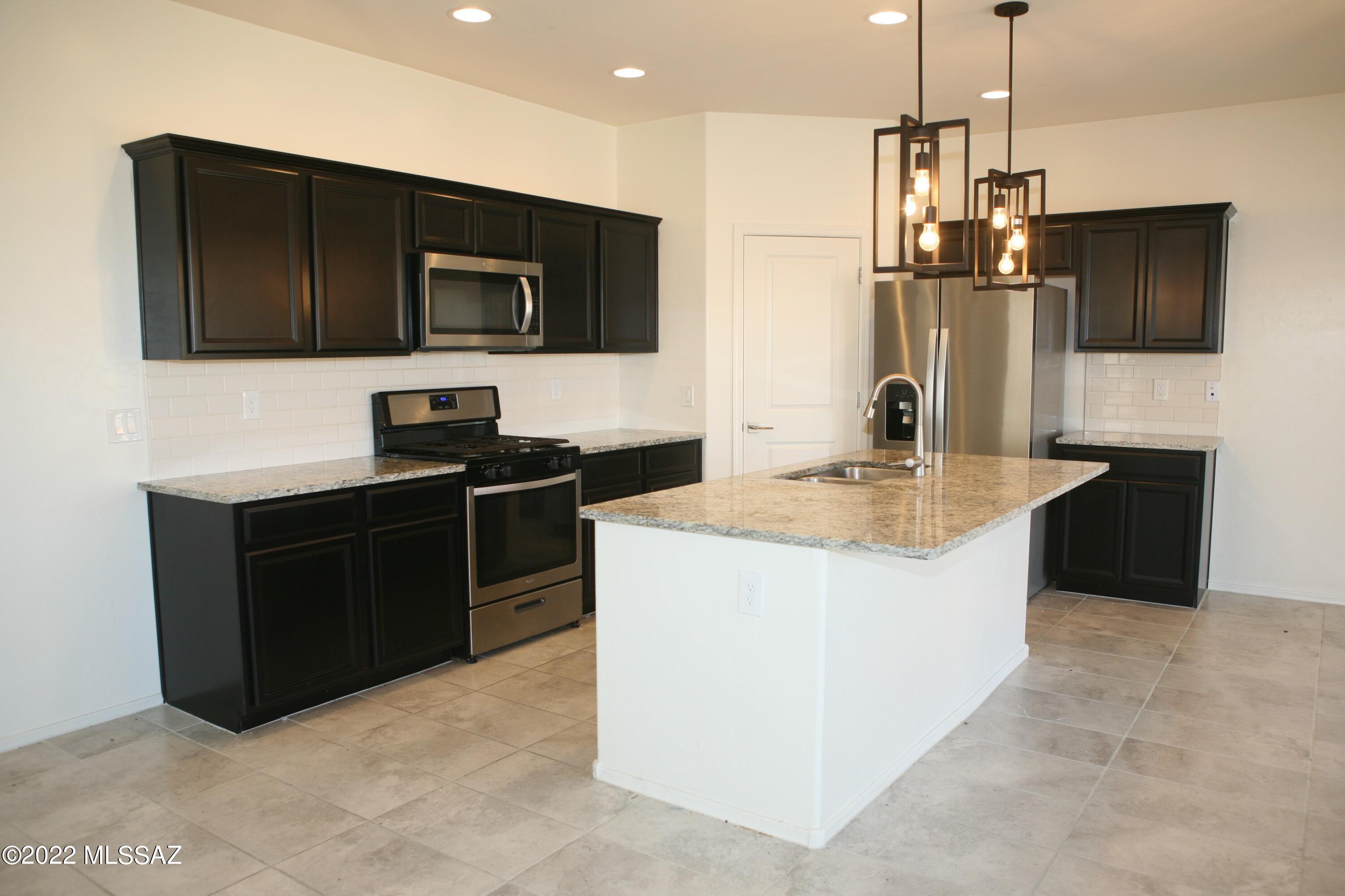 659 N Nestled Hummingbird Lane E