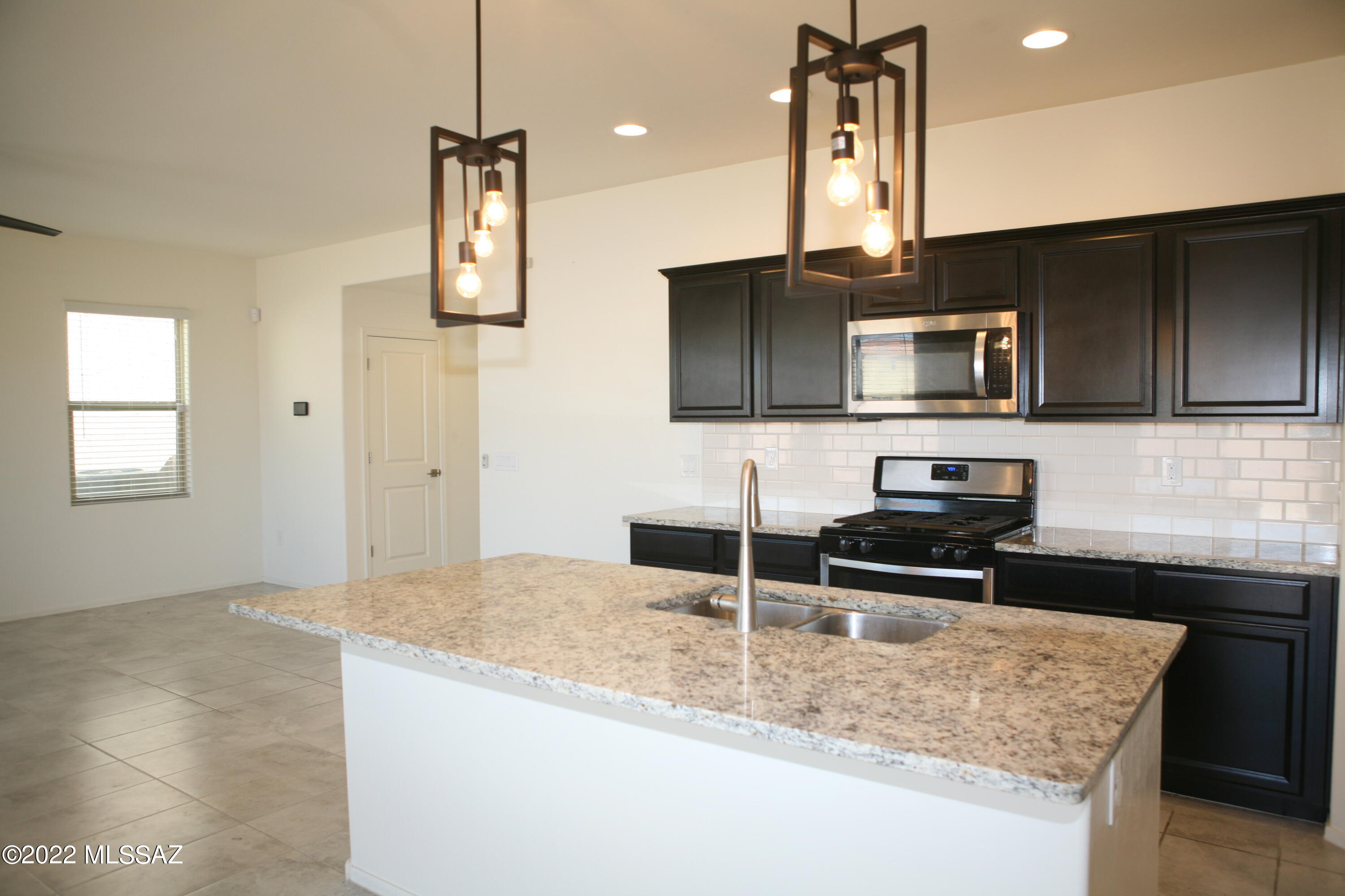659 N Nestled Hummingbird Lane E