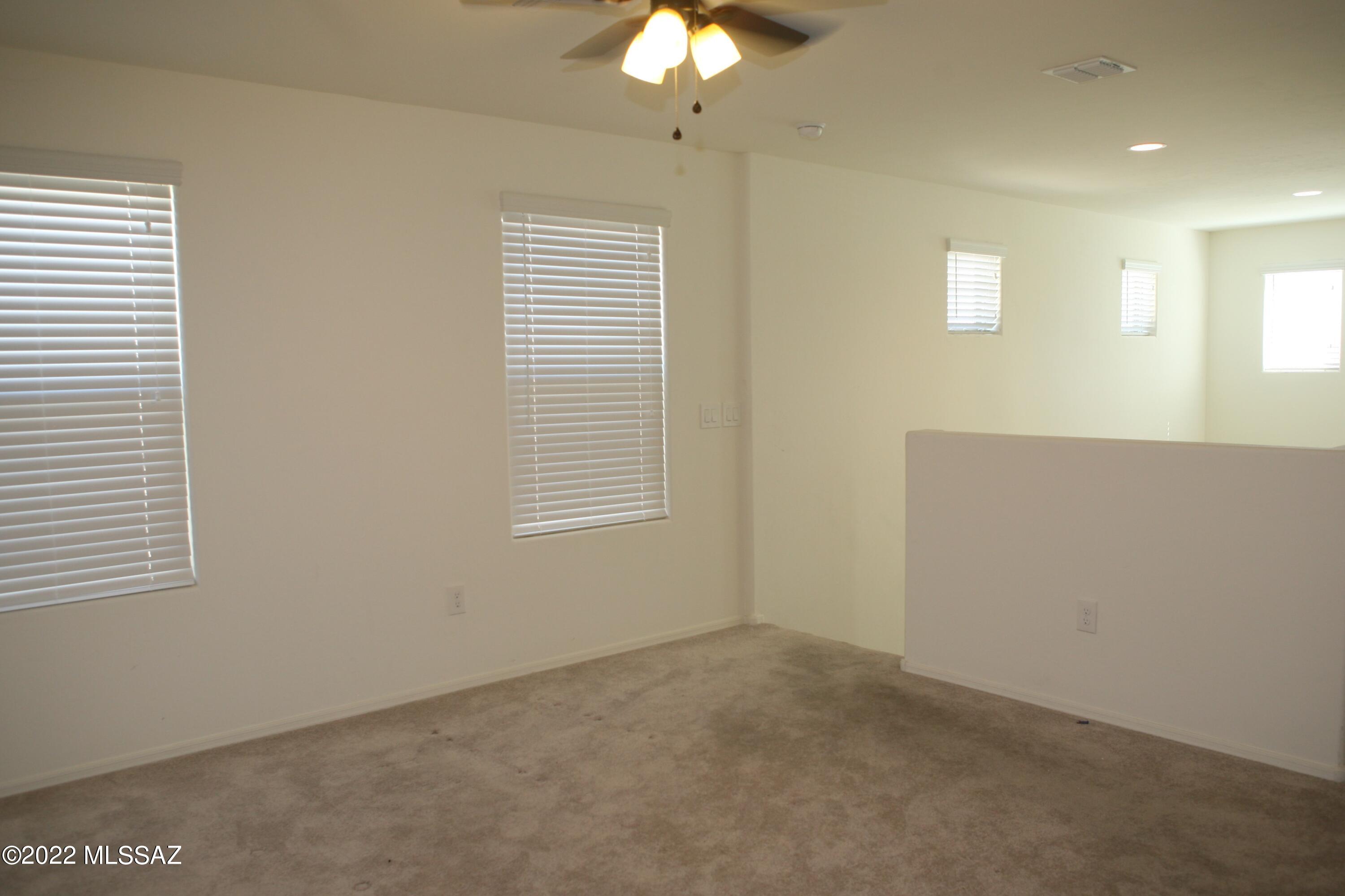 659 N Nestled Hummingbird Lane E
