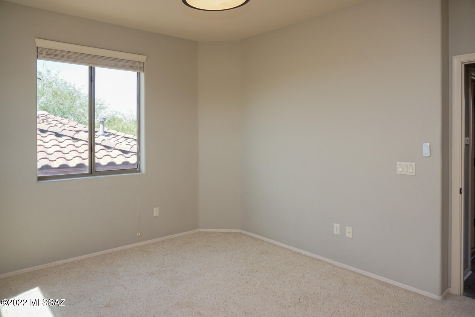 5716 N Loft Lane
