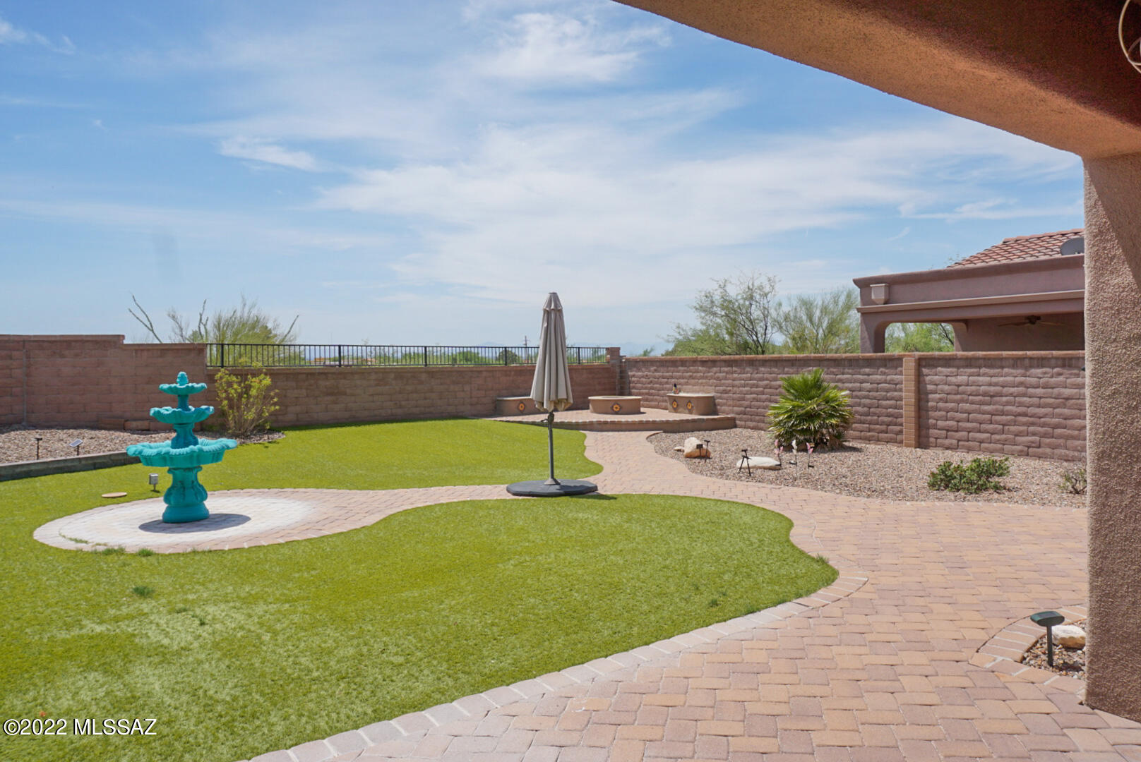 5716 N Loft Lane
