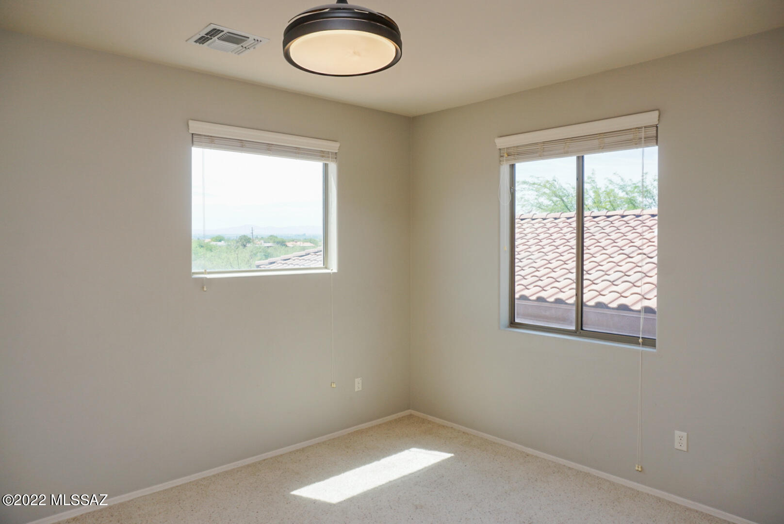 5716 N Loft Lane