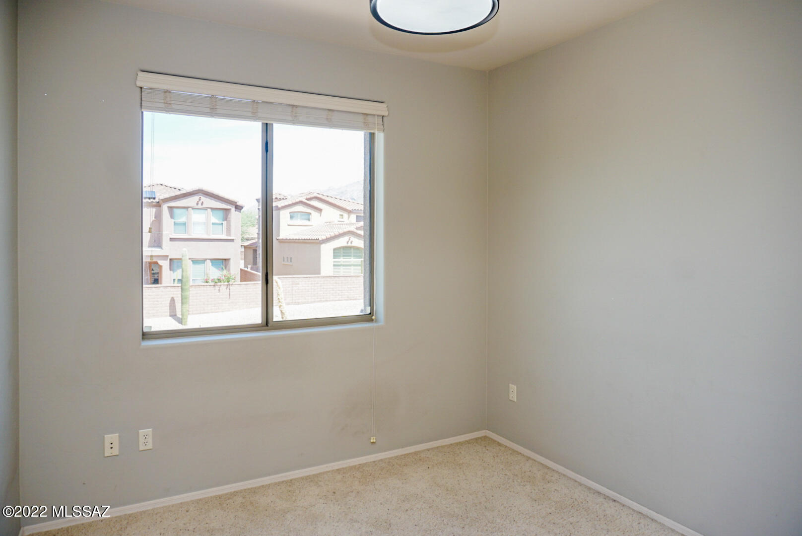5716 N Loft Lane