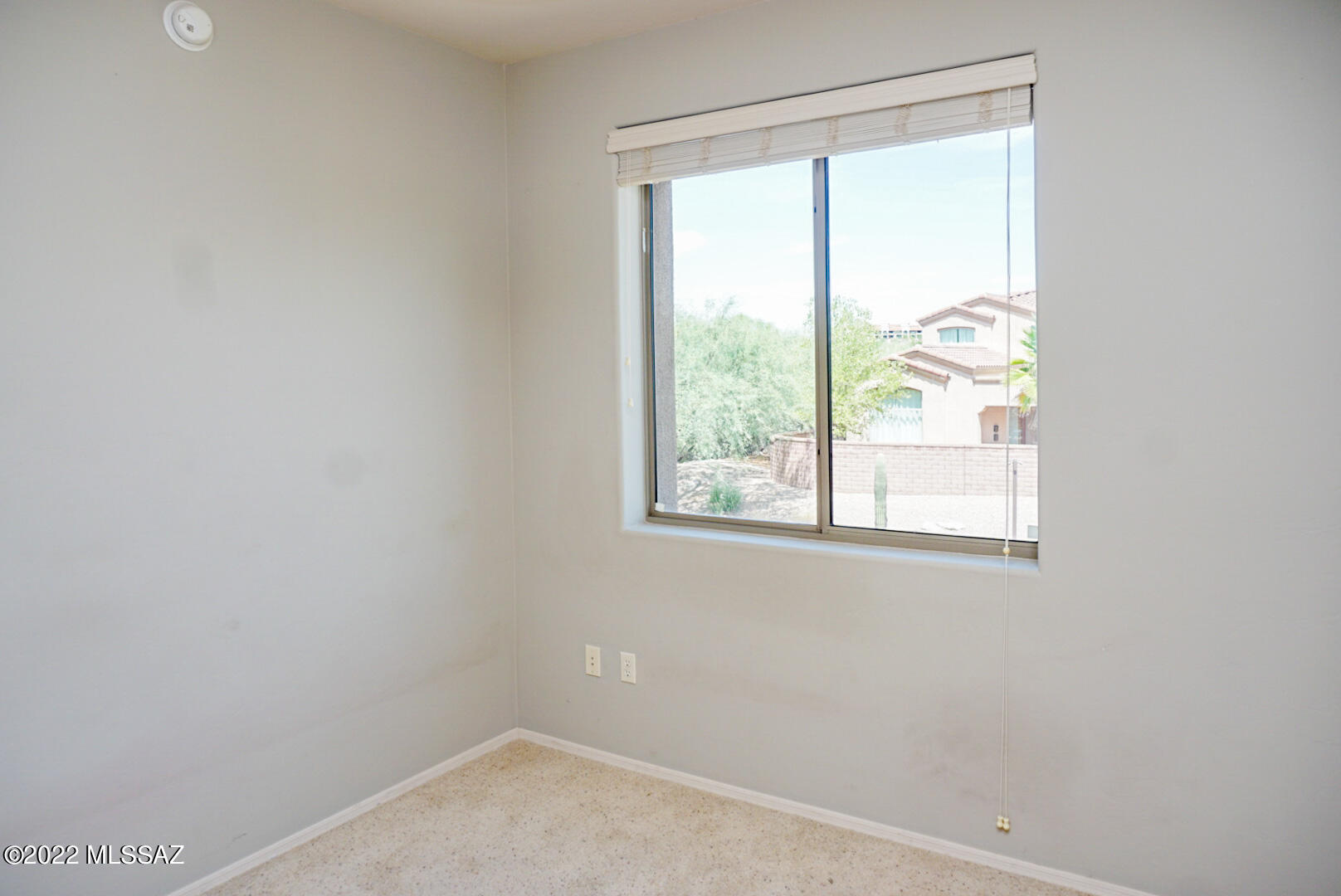 5716 N Loft Lane