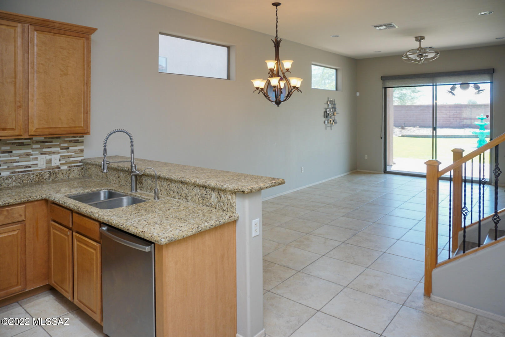 5716 N Loft Lane