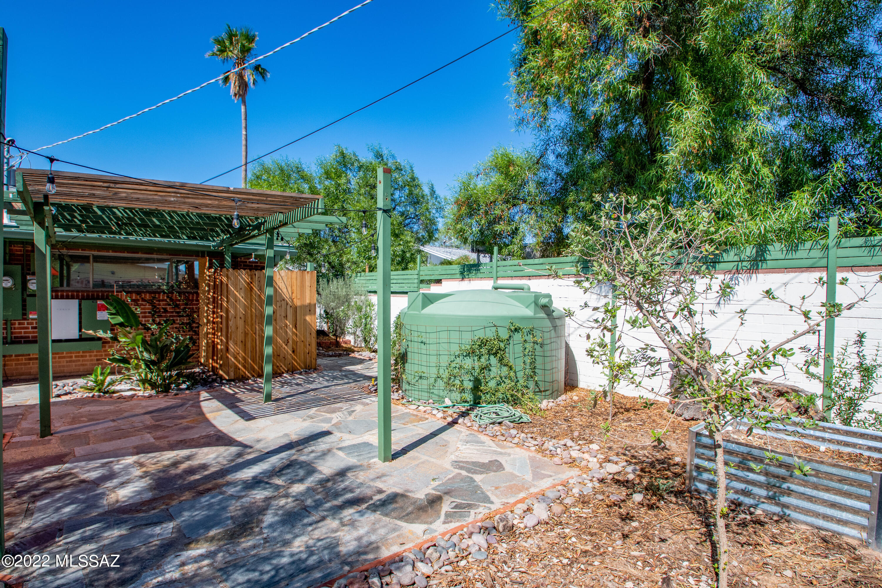 3322 E 3rd Street