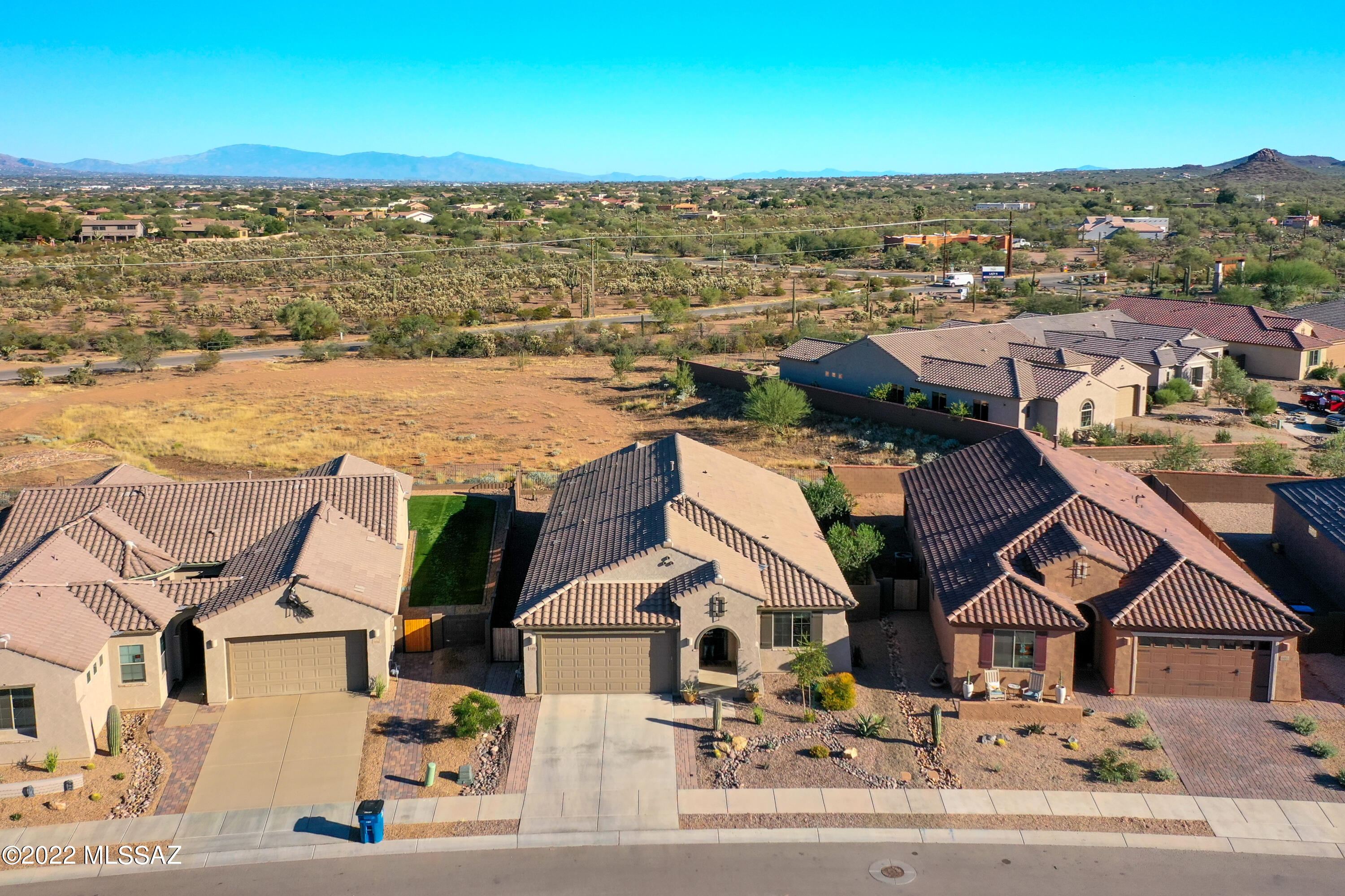 8486 N Van Cleeve Lane